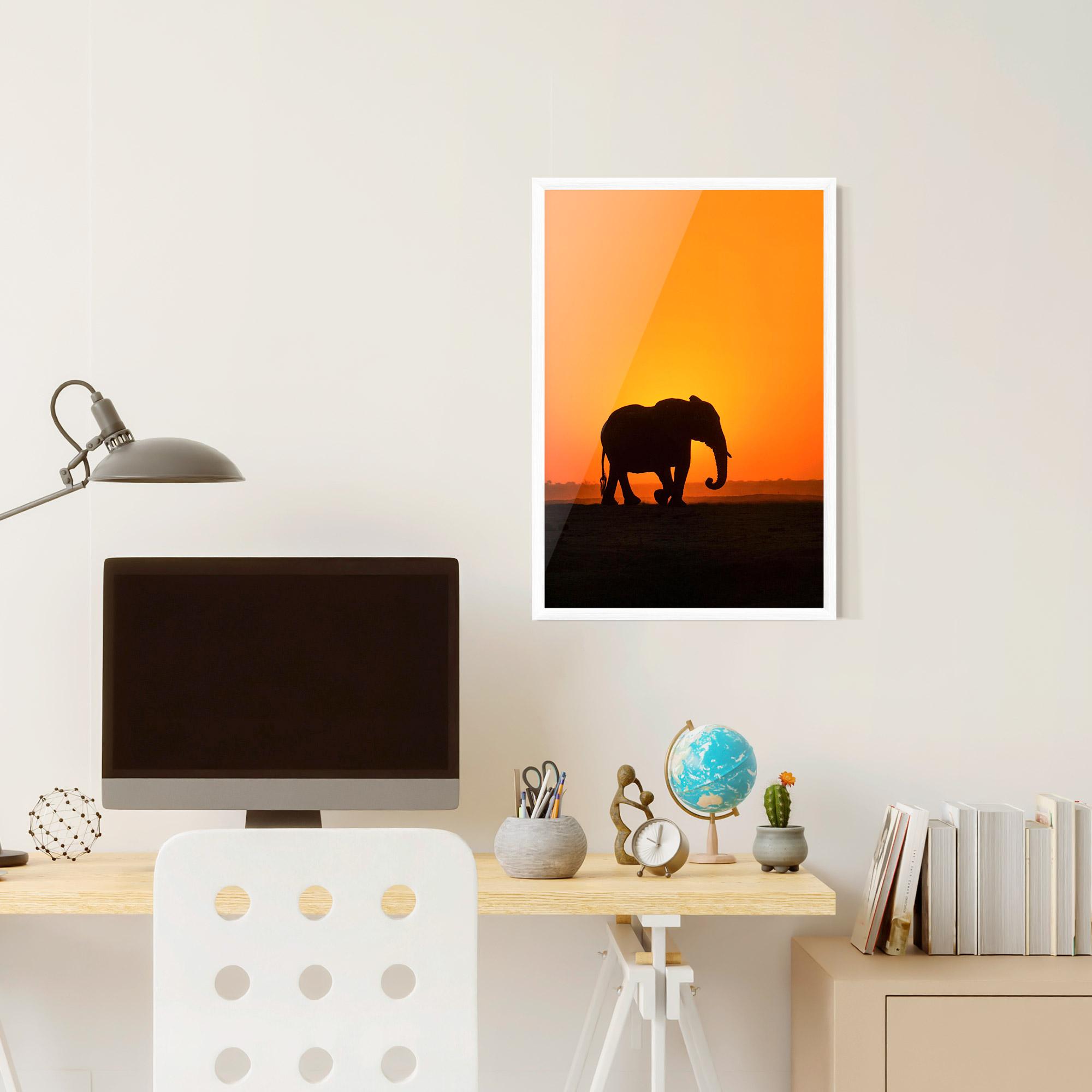 Рамкиран постер Beautiful Elephant mockup 6