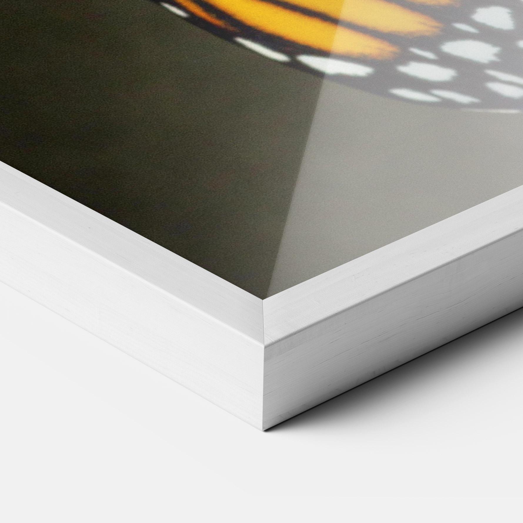 Рамкиран постер Dark Yellow Butterfly mockup 3