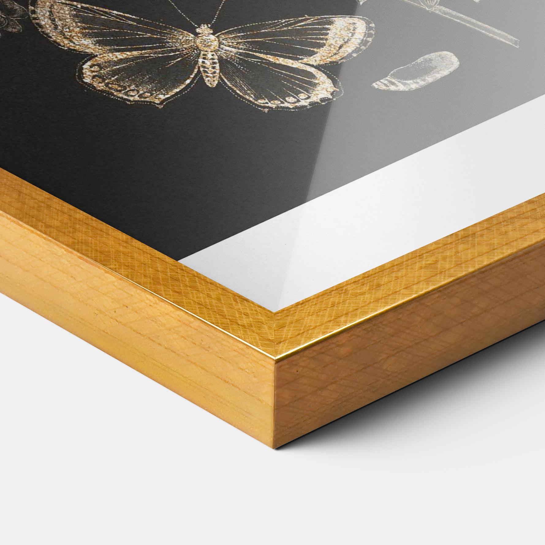 Рамкиран постер Grey Butterflies mockup 3