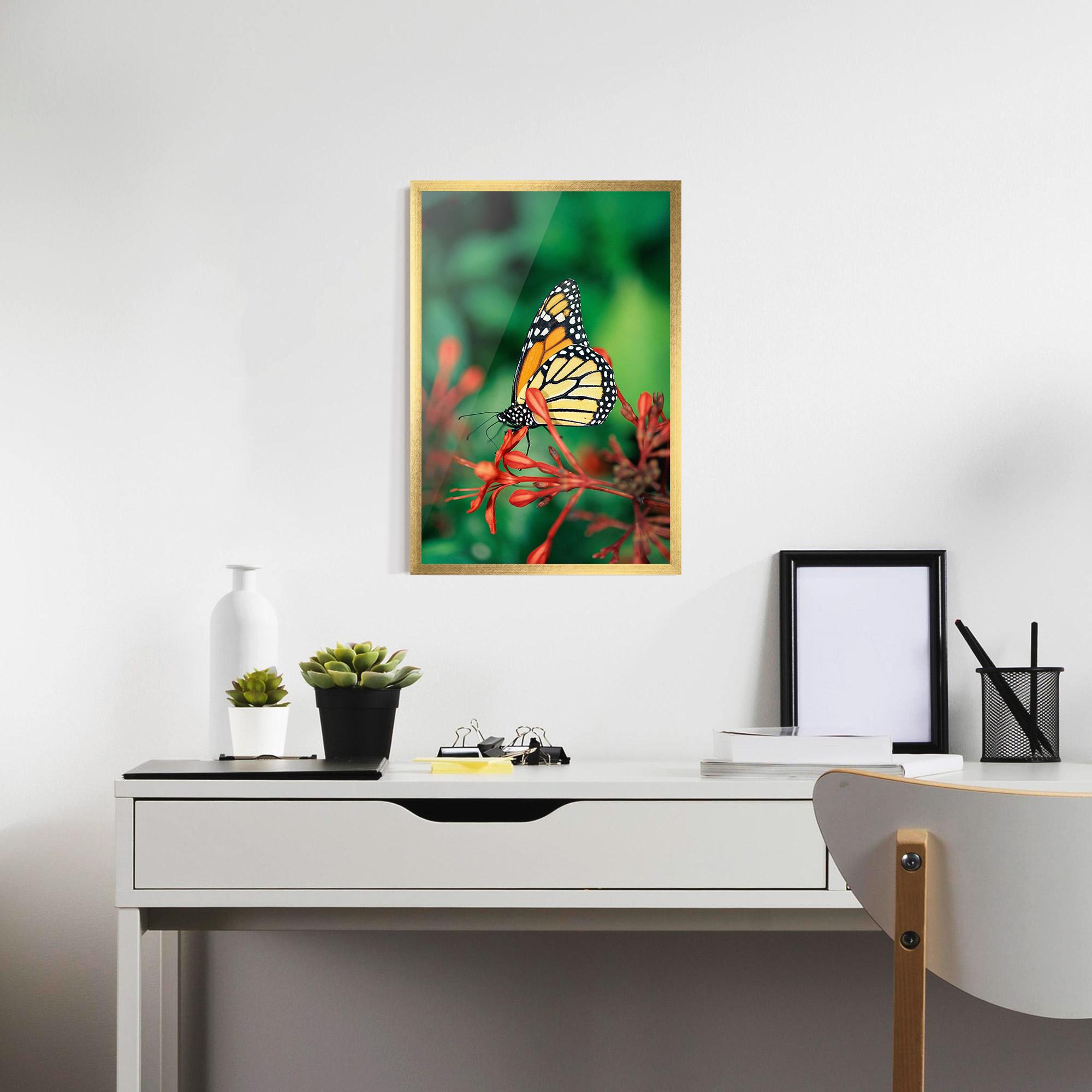 Рамкиран постер Small Orange Butterfly mockup 7