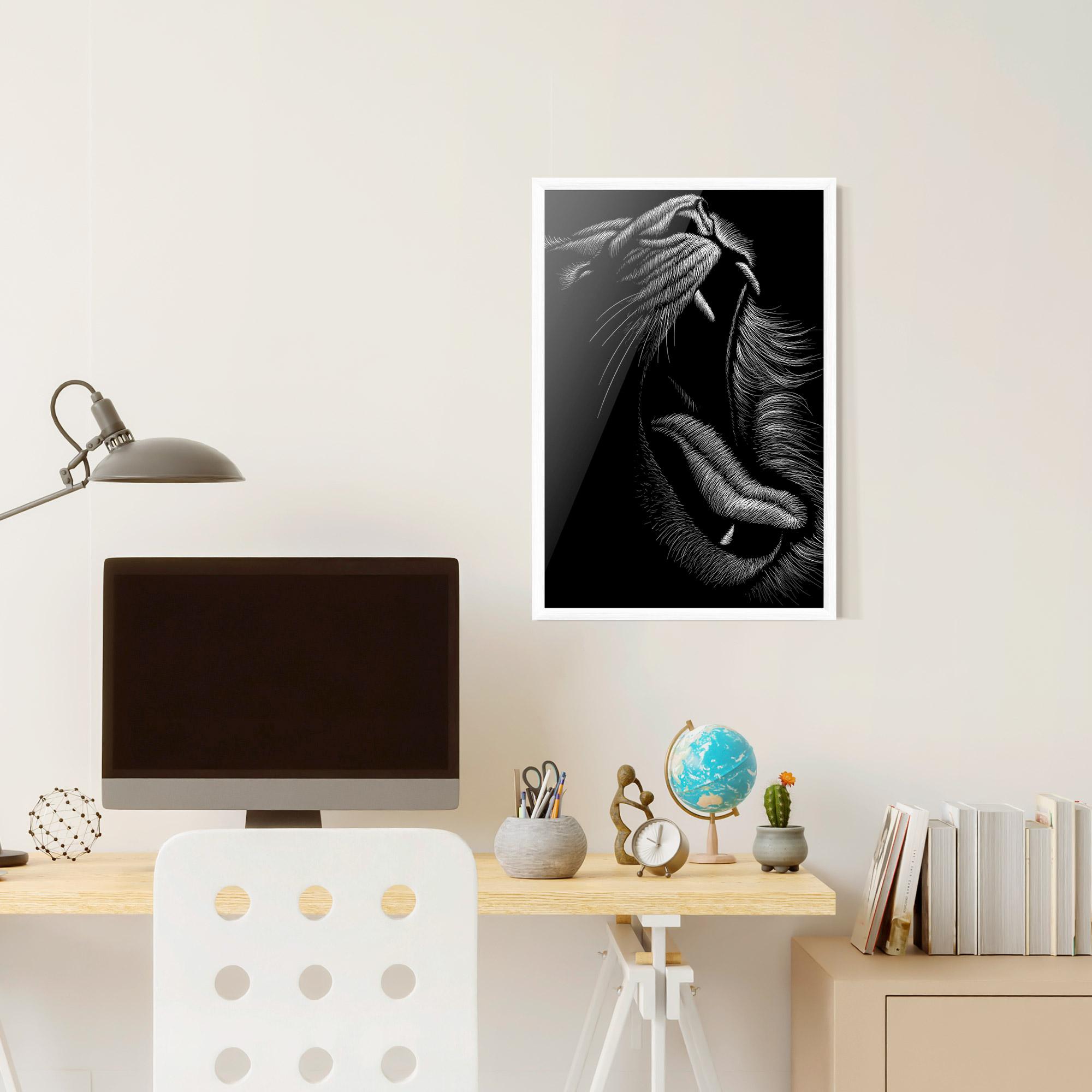 Рамкиран постер Lion Bite Line mockup 6