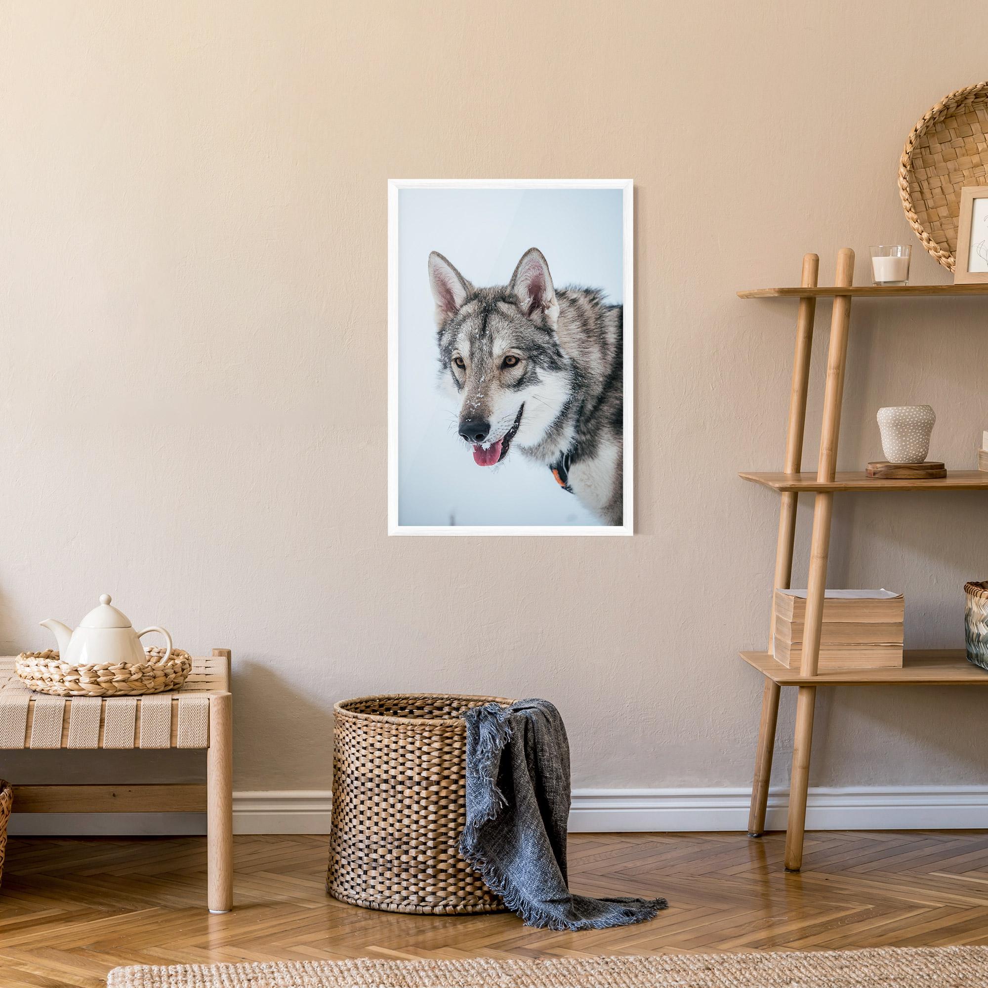 Рамкиран постер Wolf Head mockup 9