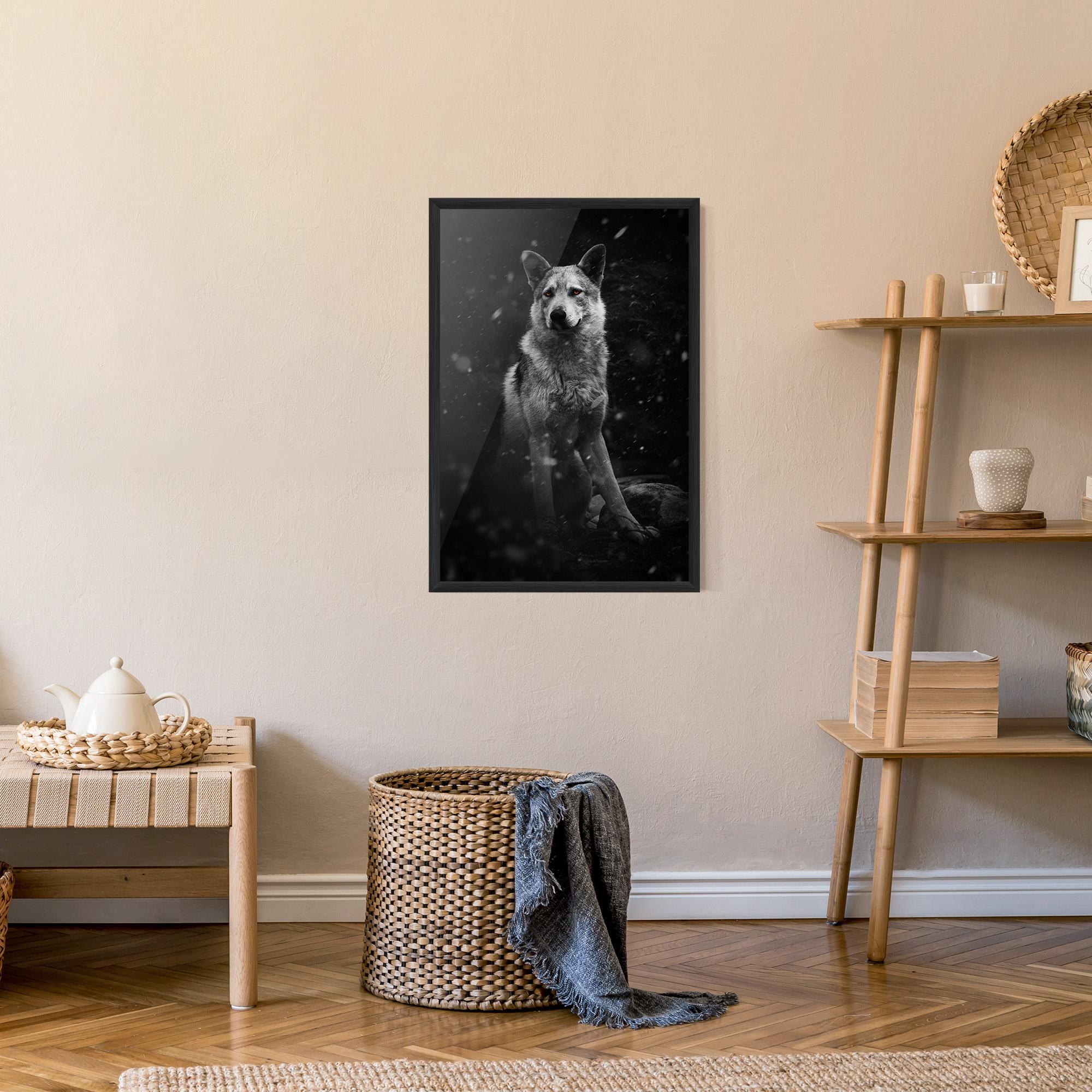 Рамкиран постер Sitting Wolf mockup 9