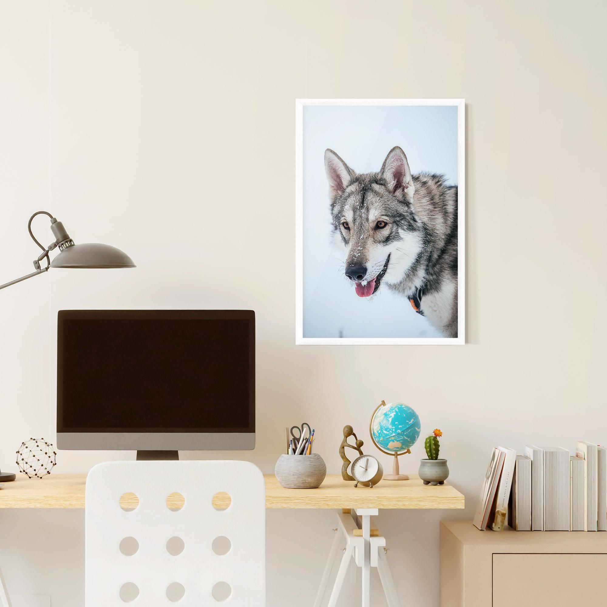 Рамкиран постер Wolf Head mockup 6