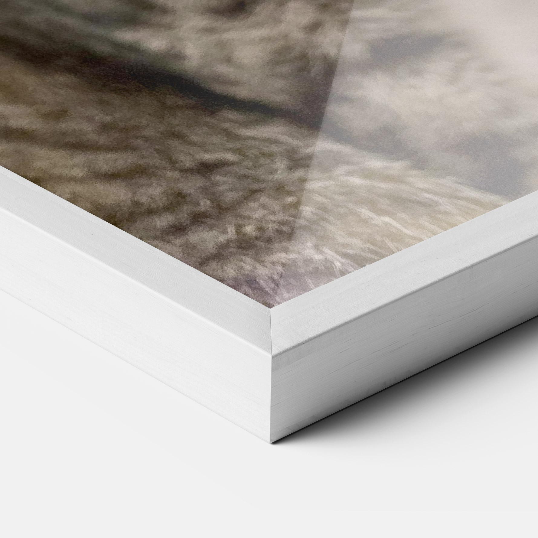 Рамкиран постер Yellow Eyes Cat mockup 3