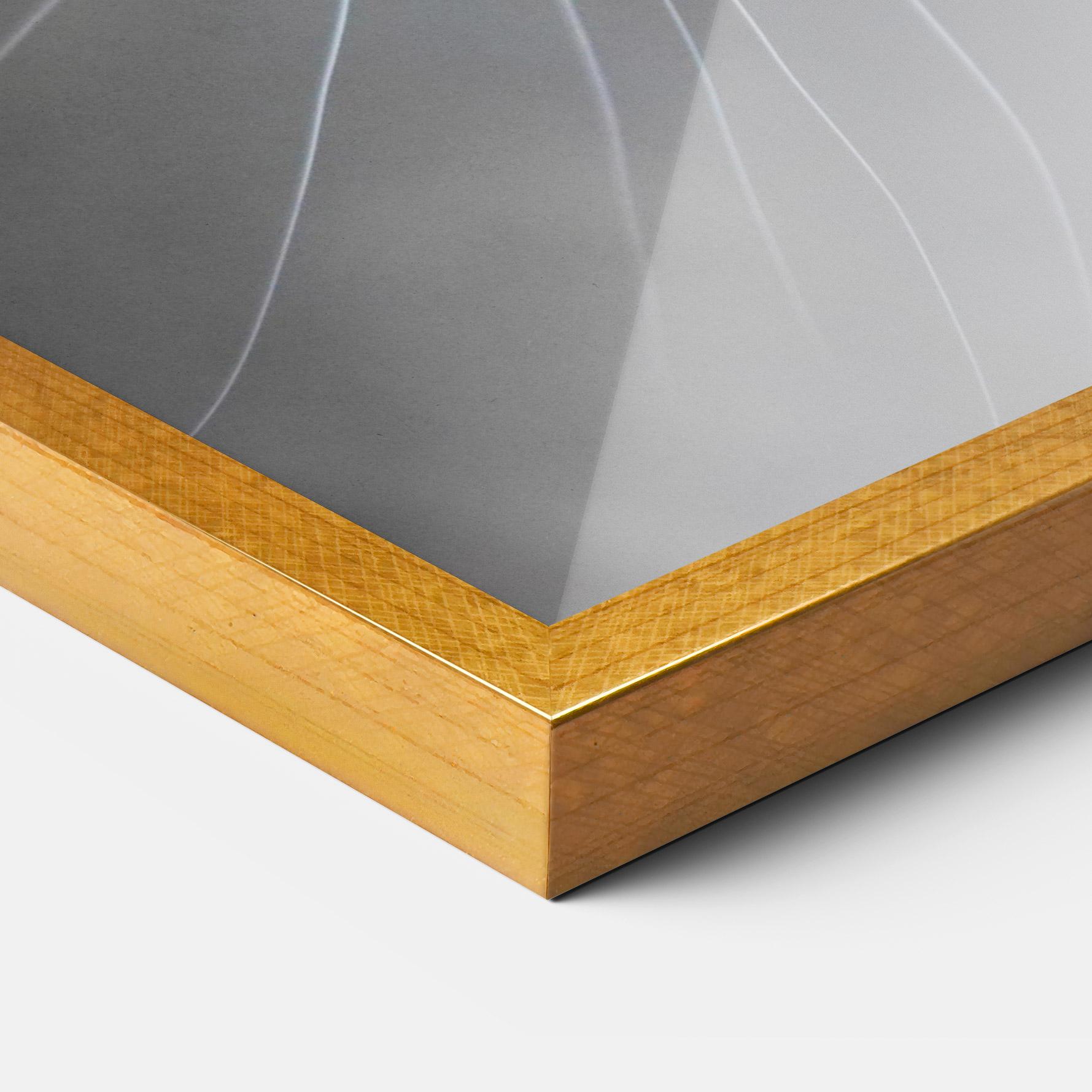 Рамкиран постер Pretty Orange Eyes Cat mockup 3