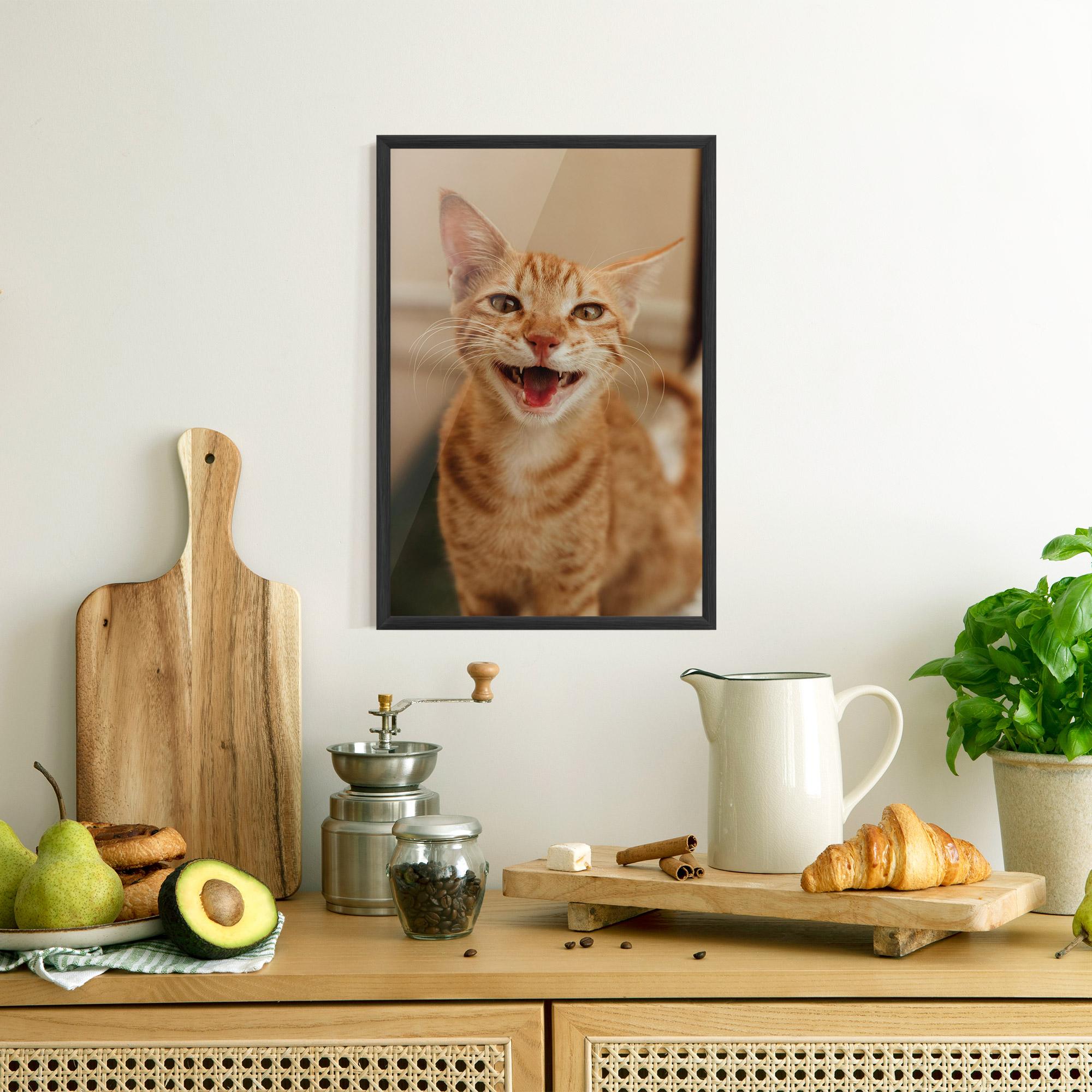 Рамкиран постер Orange Cat Smiling mockup 8