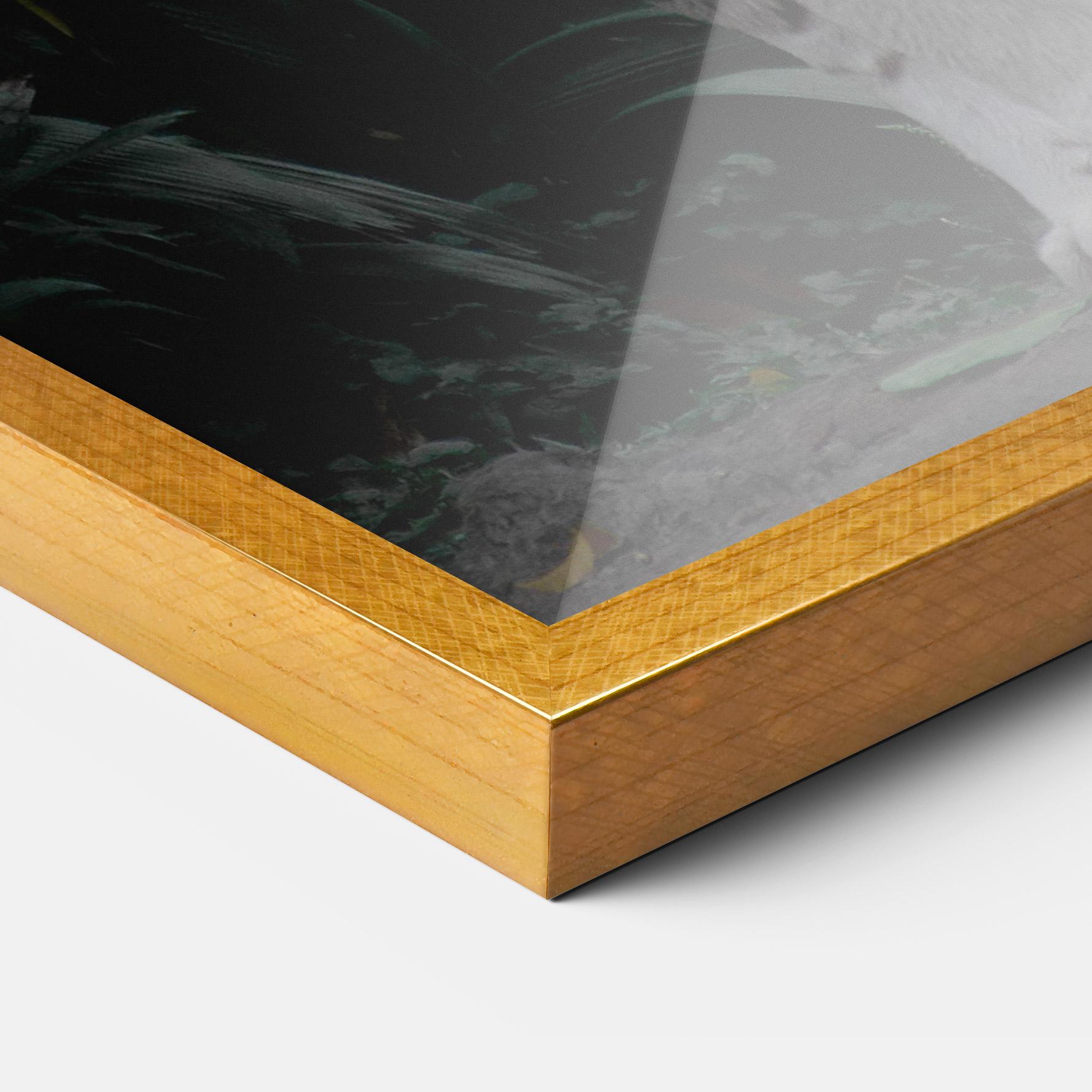 Рамкиран постер White Tiger mockup 3