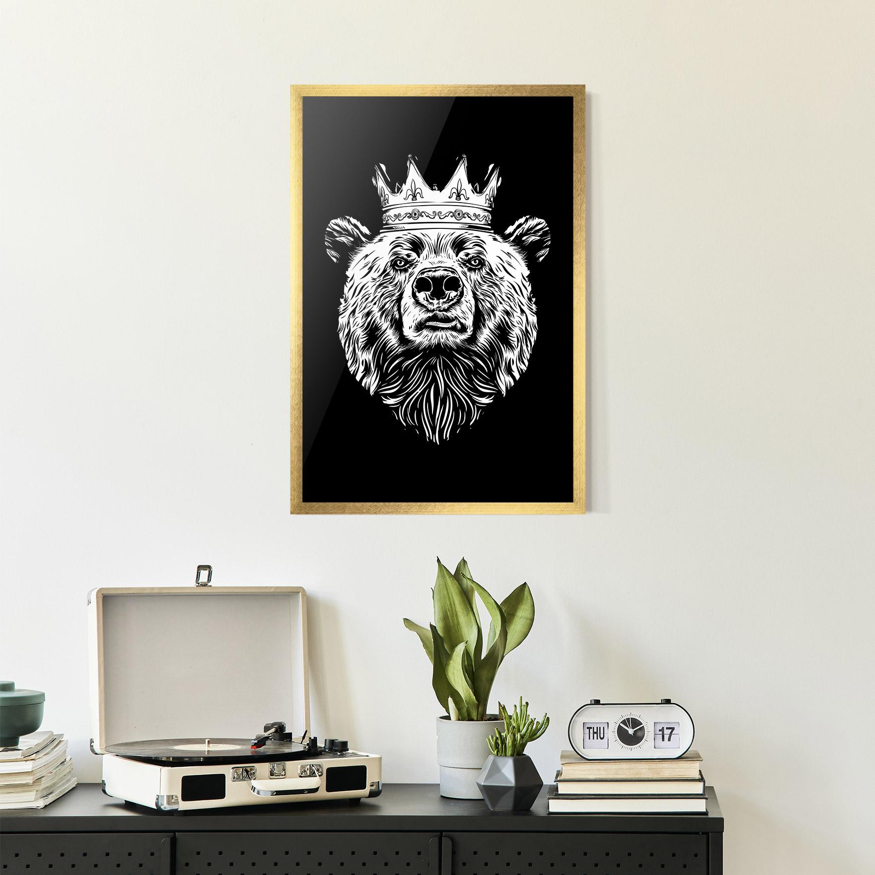 Рамкиран постер King Bear mockup 2