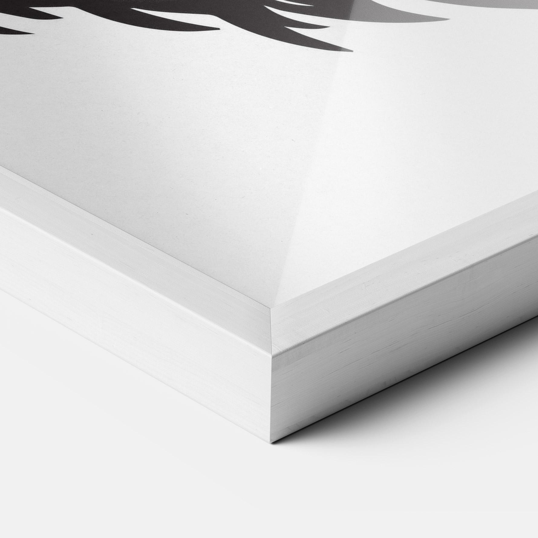 Рамкиран постер Bear Black Head mockup 3