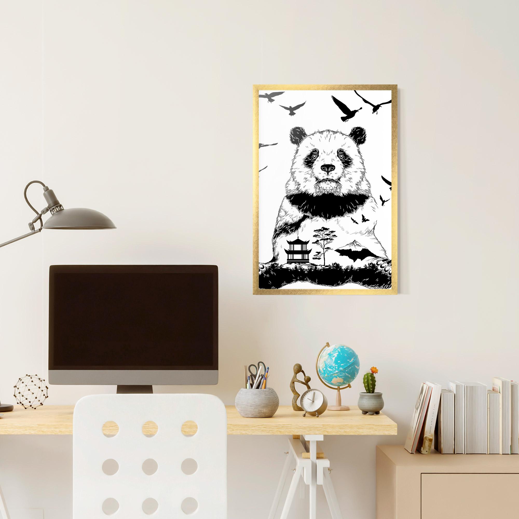 Рамкиран постер Panda Bear mockup 6