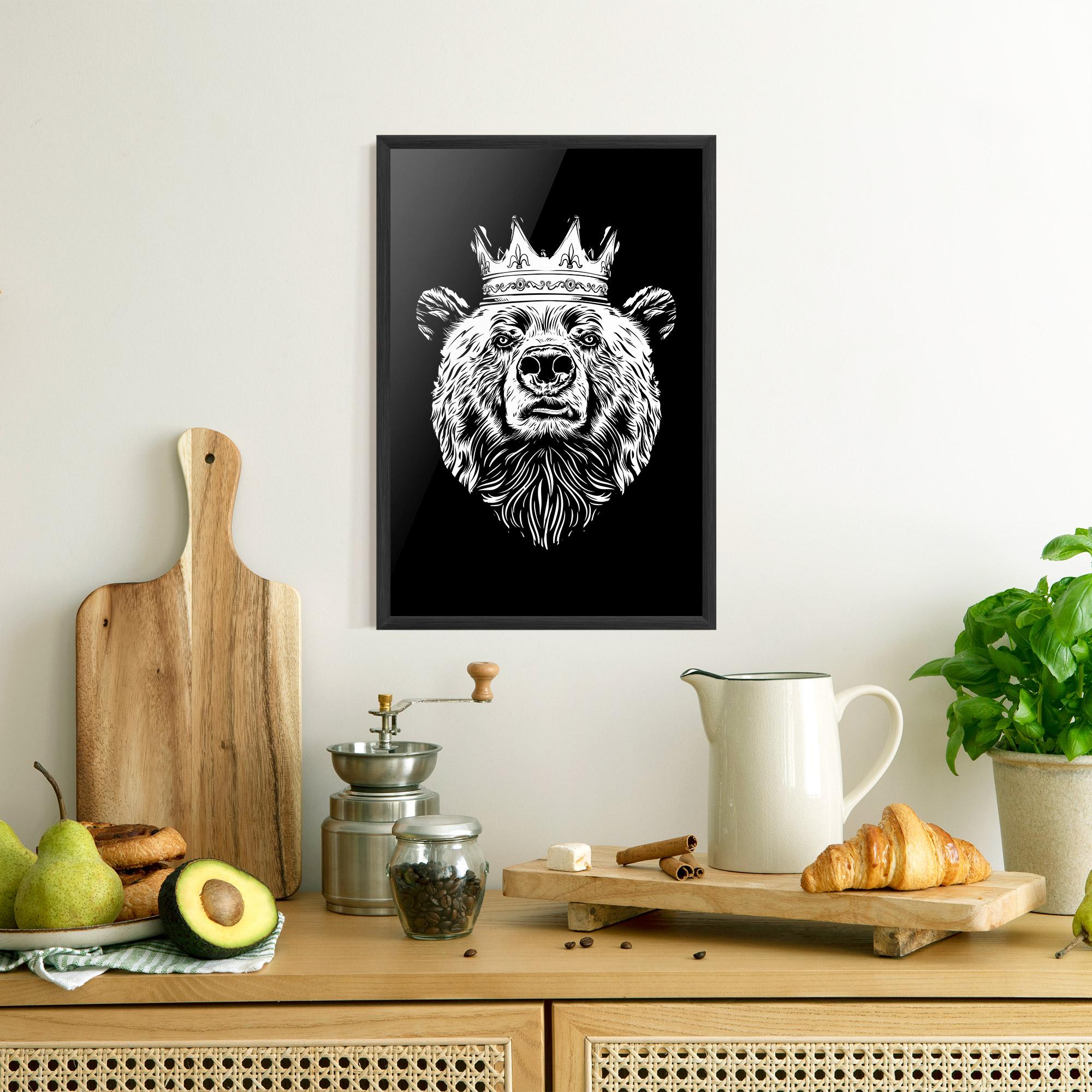 Рамкиран постер King Bear mockup 8