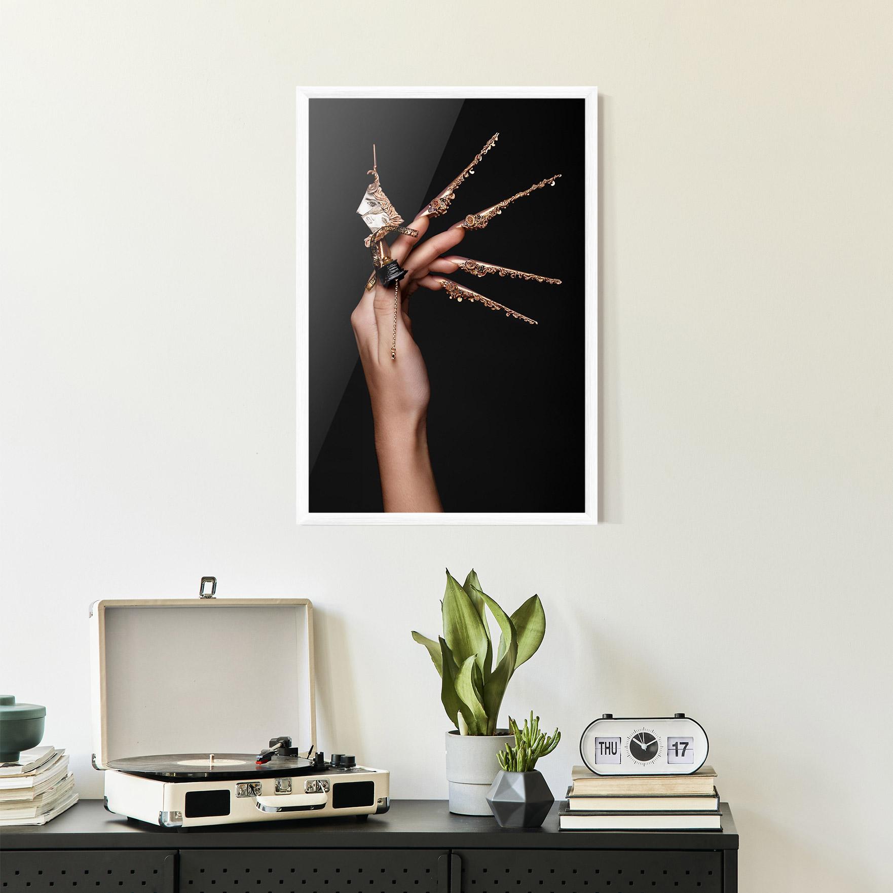 Рамкиран постер Creative Design Nails mockup 2