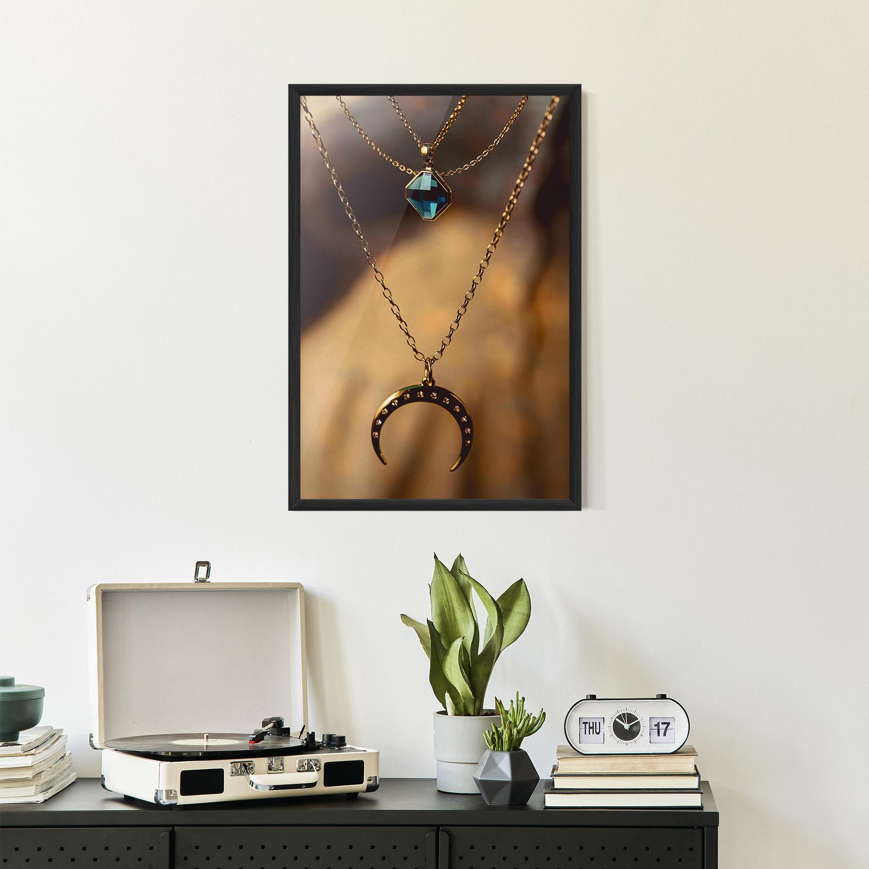 Рамкиран постер Moon Blue Necklace mockup 2