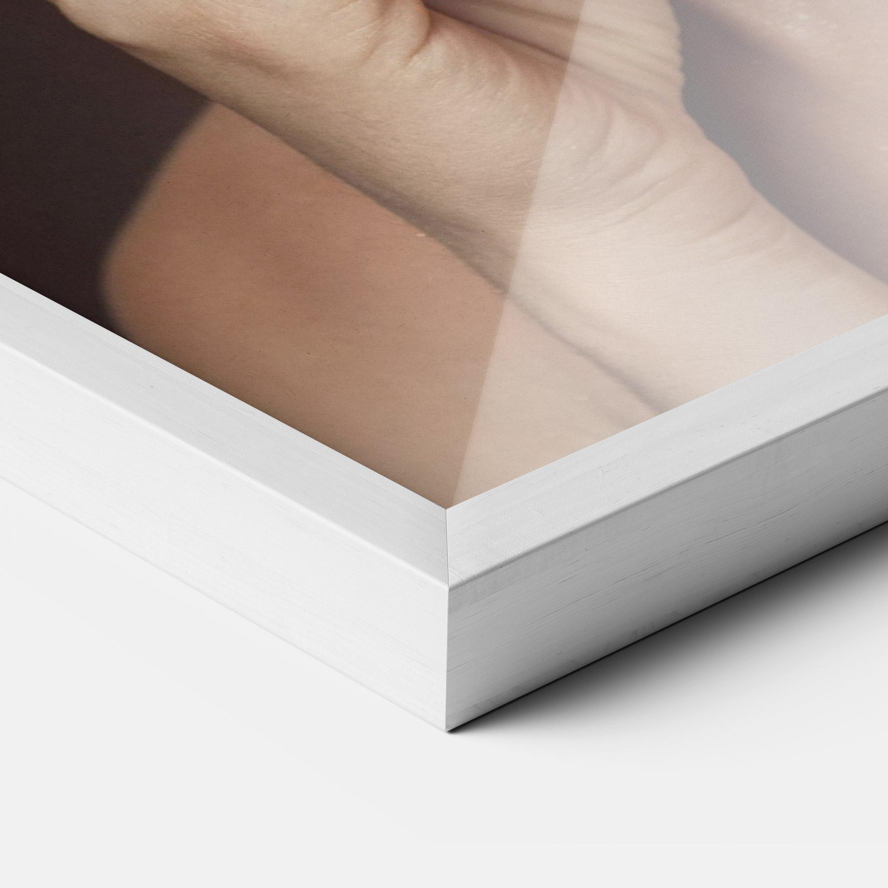 Рамкиран постер Head Accessory mockup 3