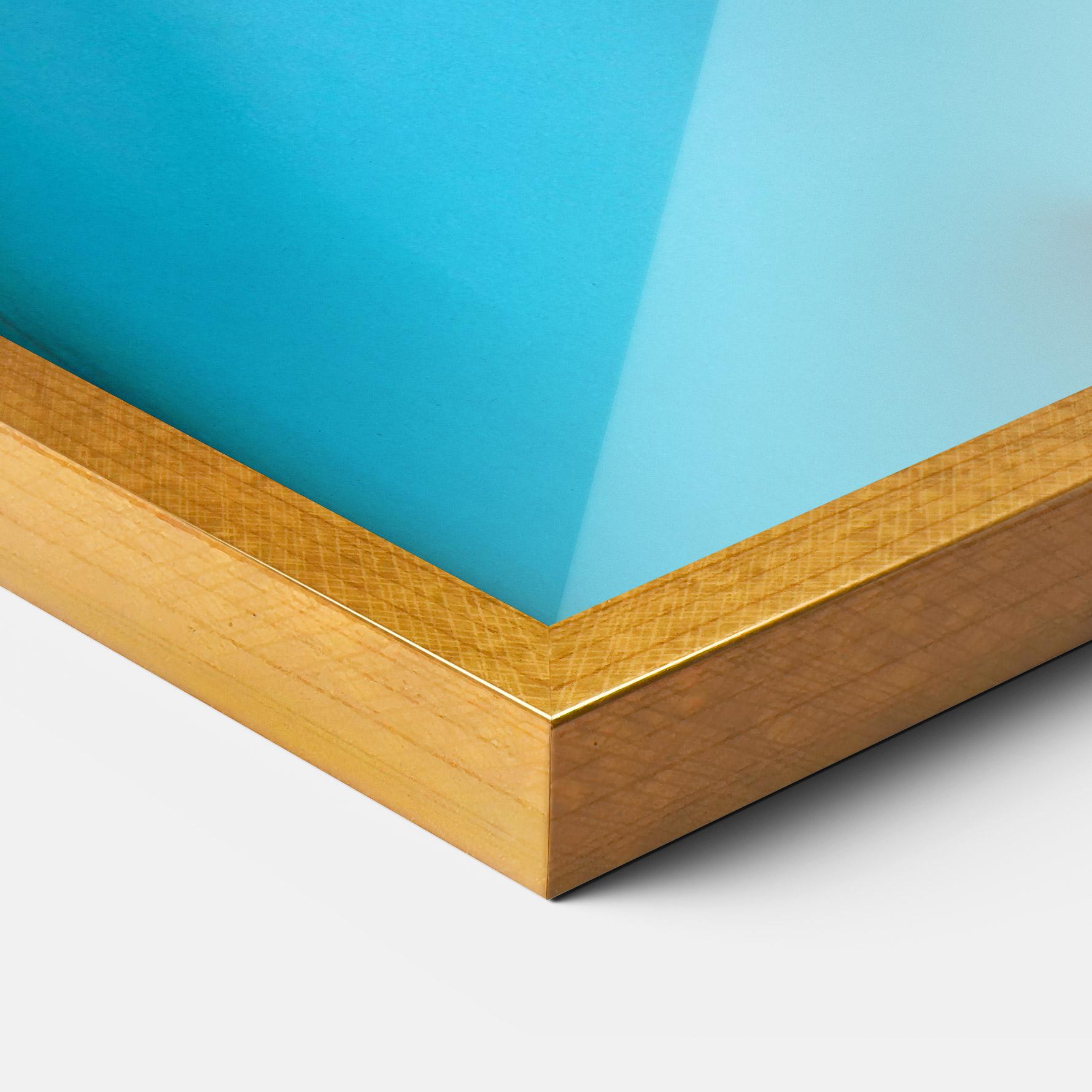 Рамкиран постер Blue Light Earring mockup 3