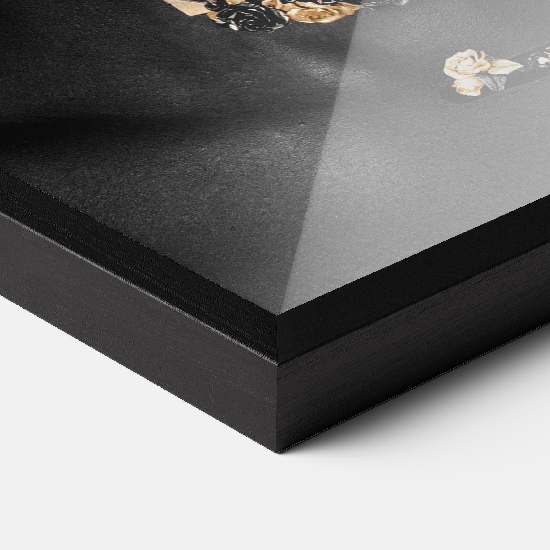 Рамкиран постер Black Art Makeup mockup 3