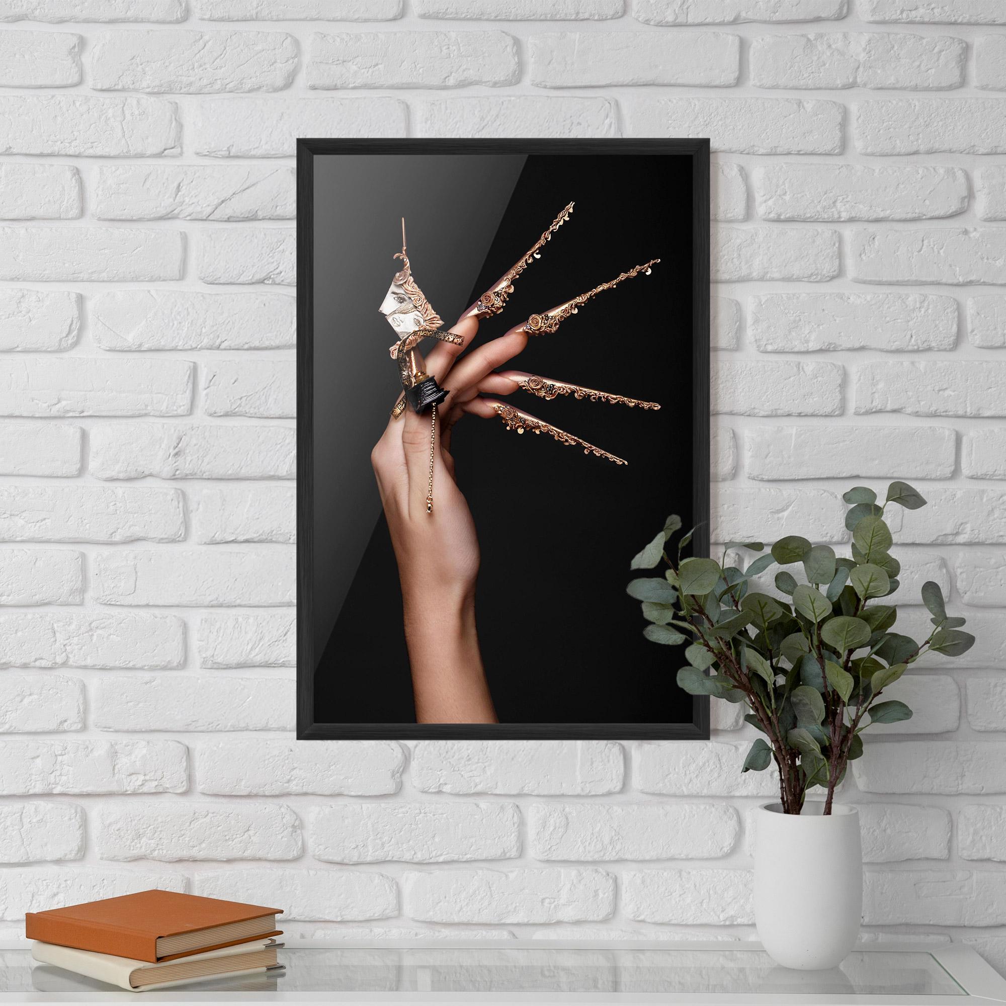 Рамкиран постер Creative Design Nails mockup 5