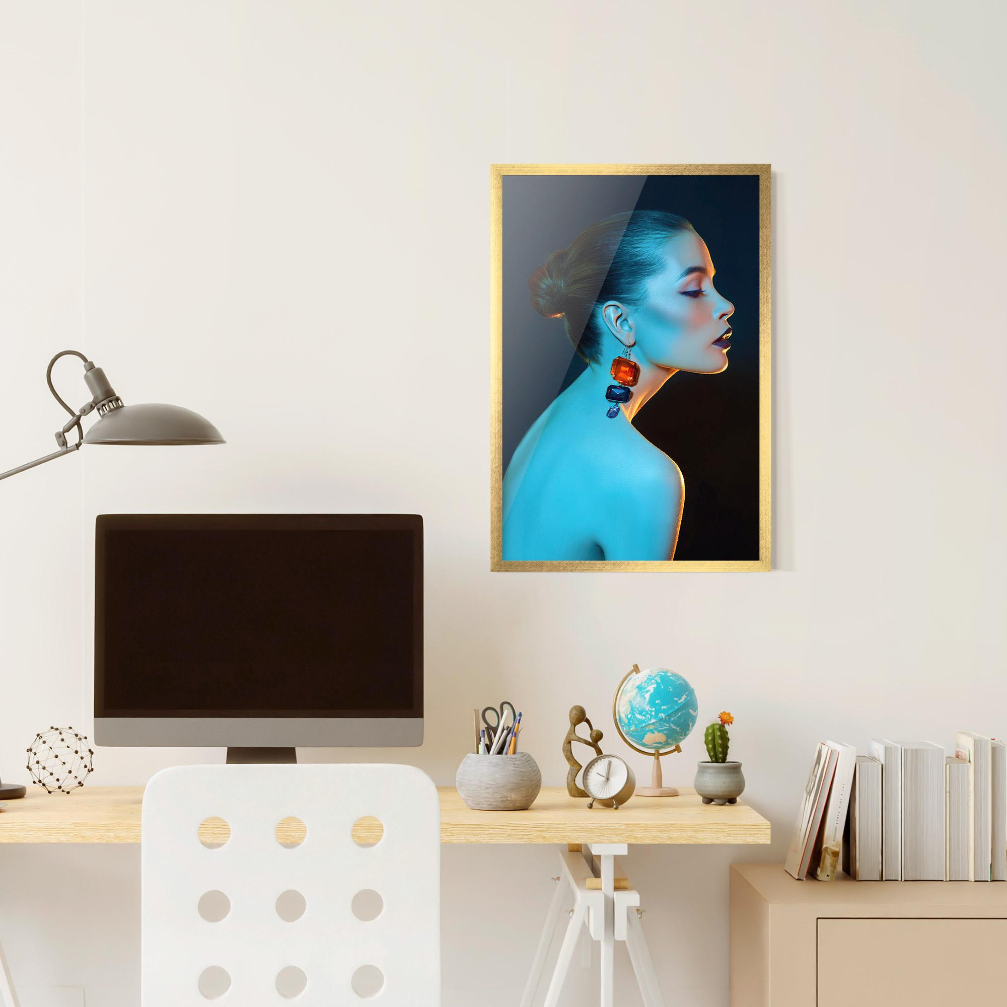 Рамкиран постер Blue Light Earring mockup 6