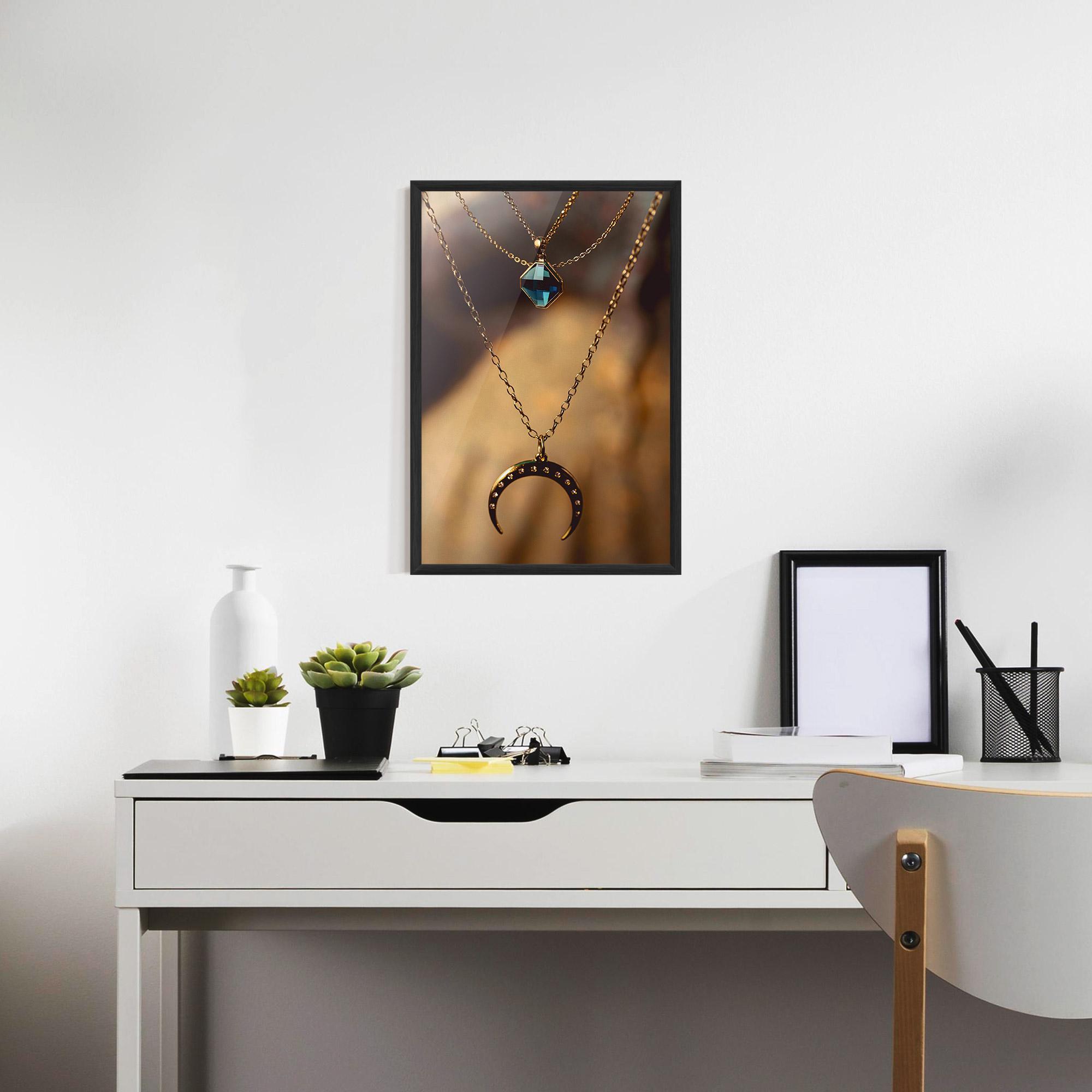 Рамкиран постер Moon Blue Necklace mockup 7