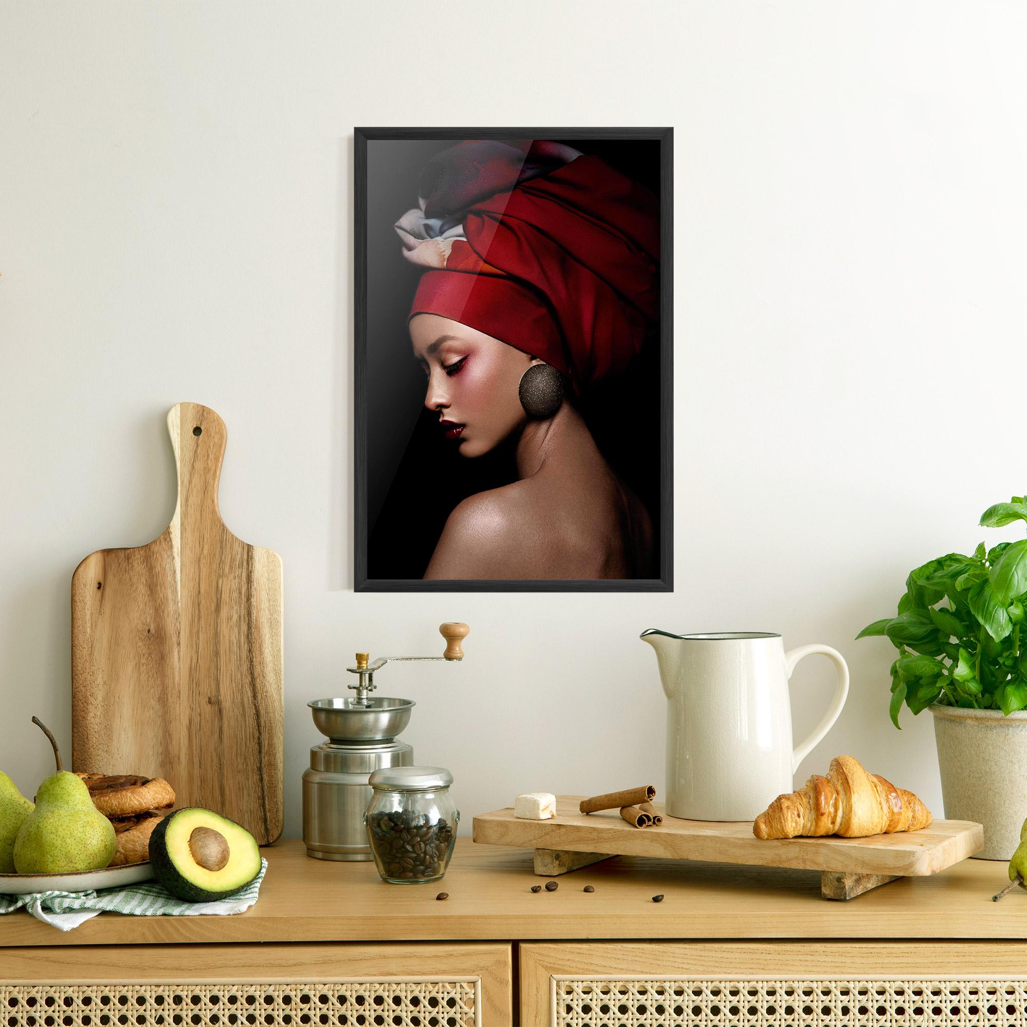 Рамкиран постер Big Circle Earring mockup 8