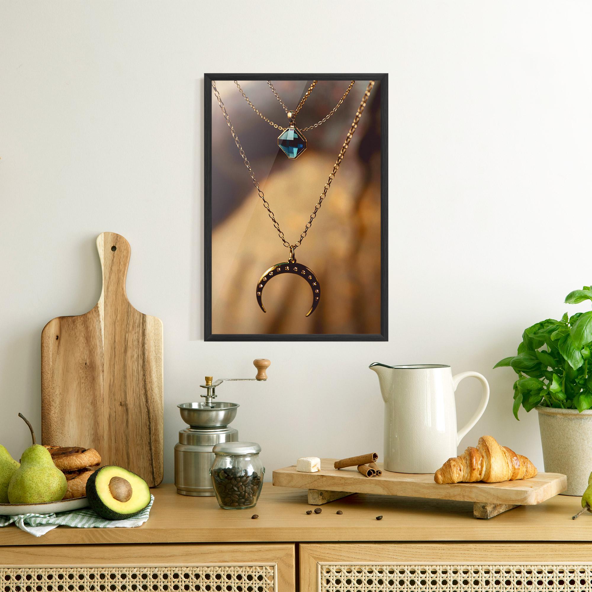 Рамкиран постер Moon Blue Necklace mockup 8