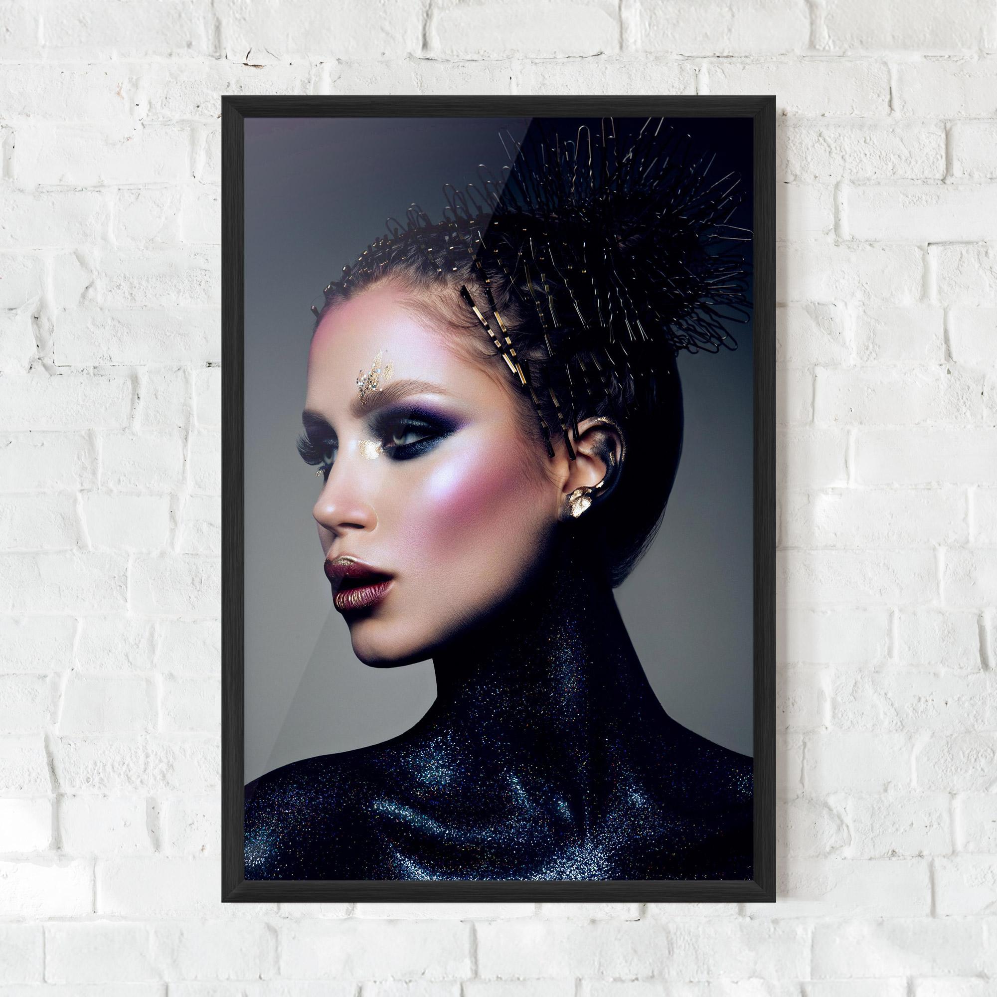 Рамкиран постер Galaxy Neck mockup 0