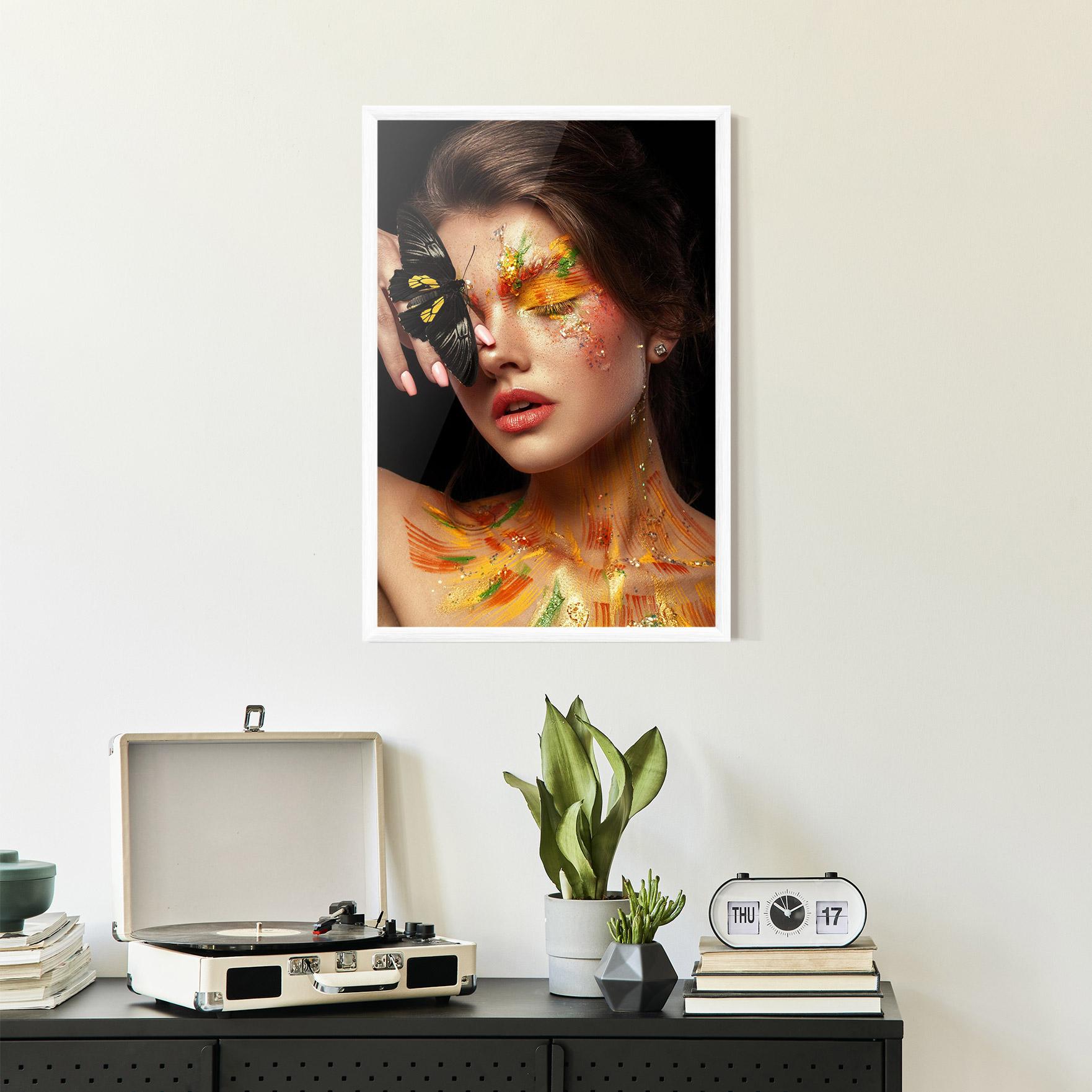 Рамкиран постер Butterflu Makeup mockup 2