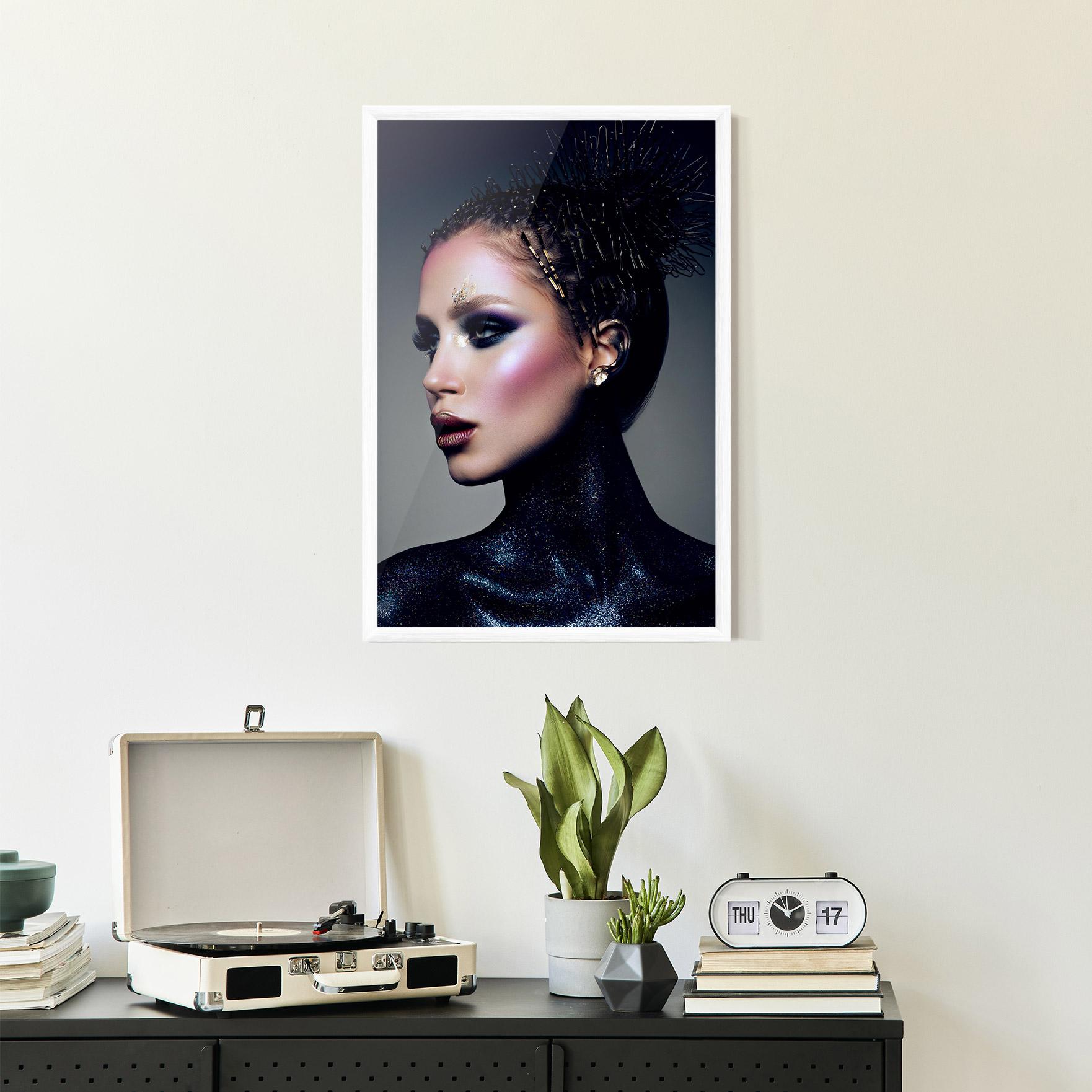 Рамкиран постер Galaxy Neck mockup 2