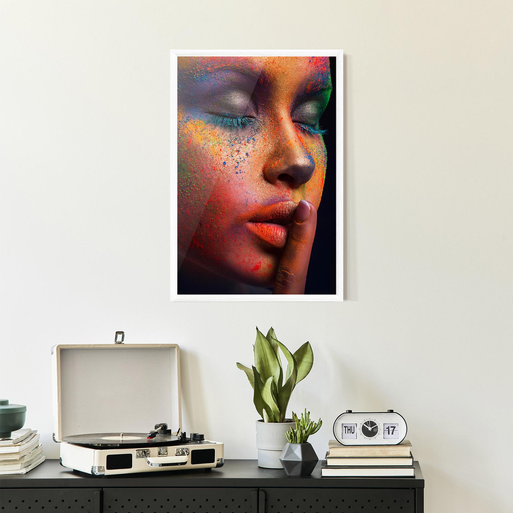 Рамкиран постер Makeup Splash Color mockup 2