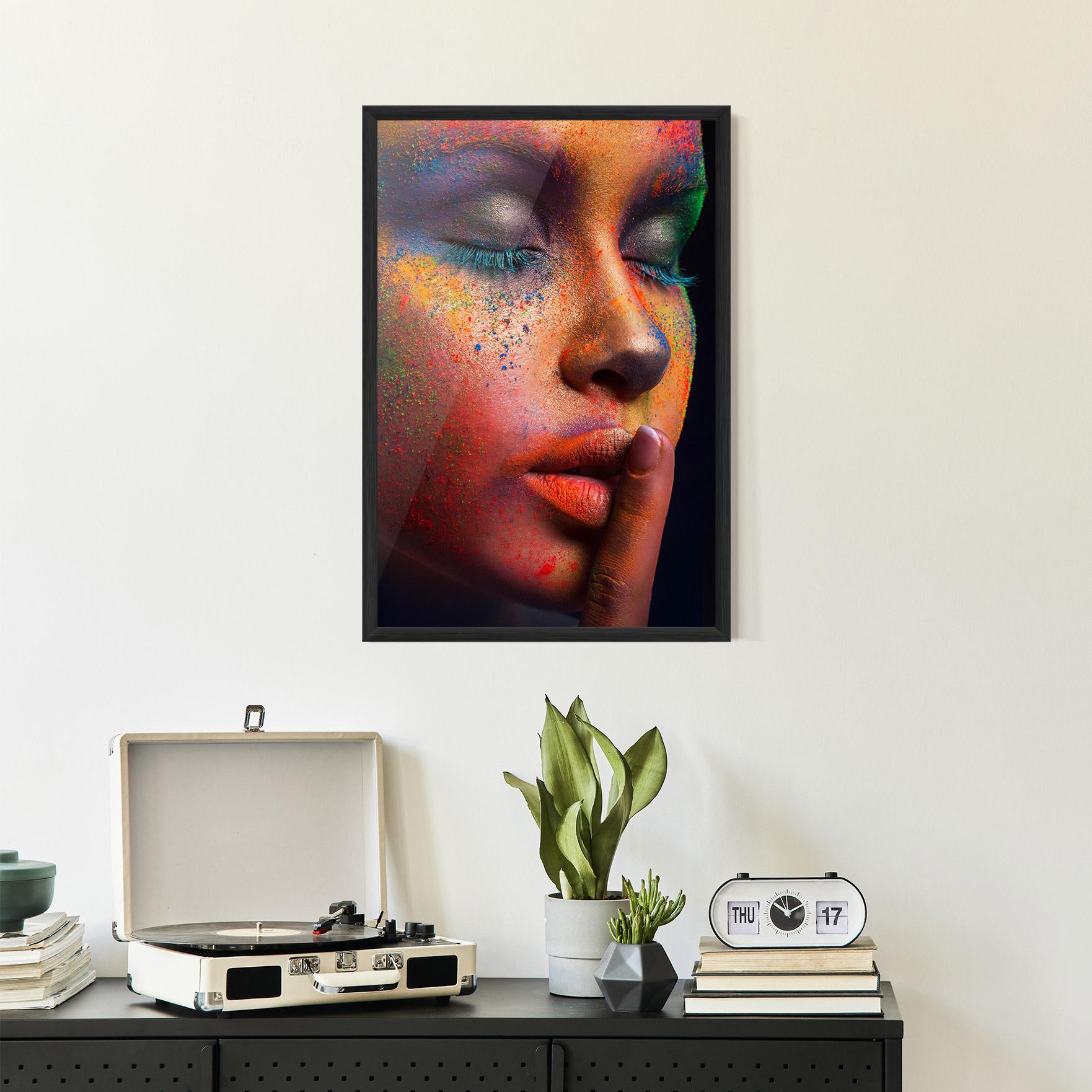 Рамкиран постер Makeup Splash Color mockup 2