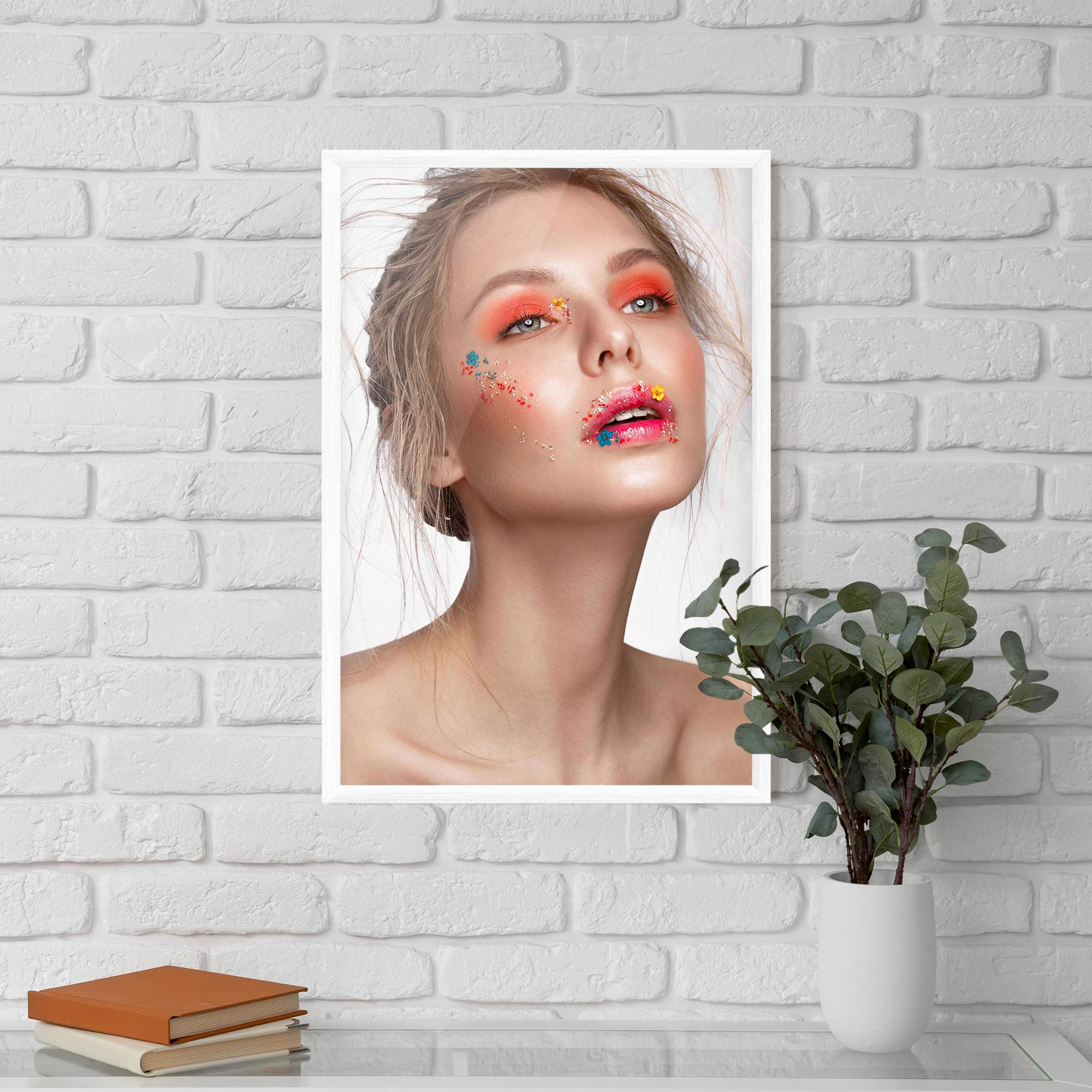 Рамкиран постер Lips Flower mockup 5