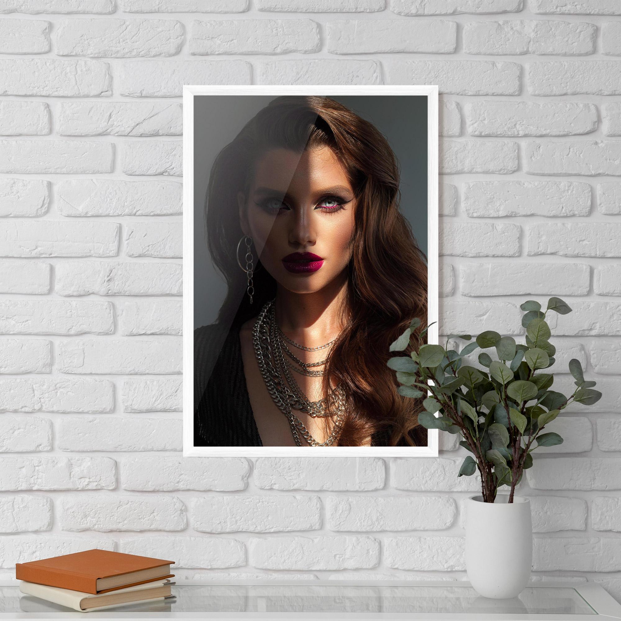 Рамкиран постер Model Makeup mockup 5