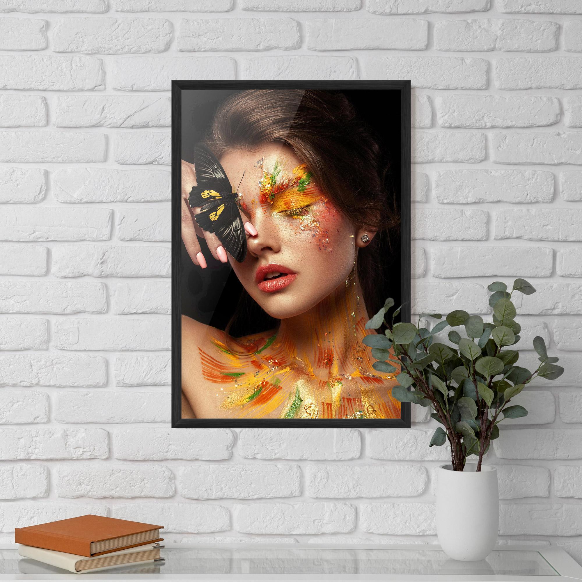 Рамкиран постер Butterflu Makeup mockup 5