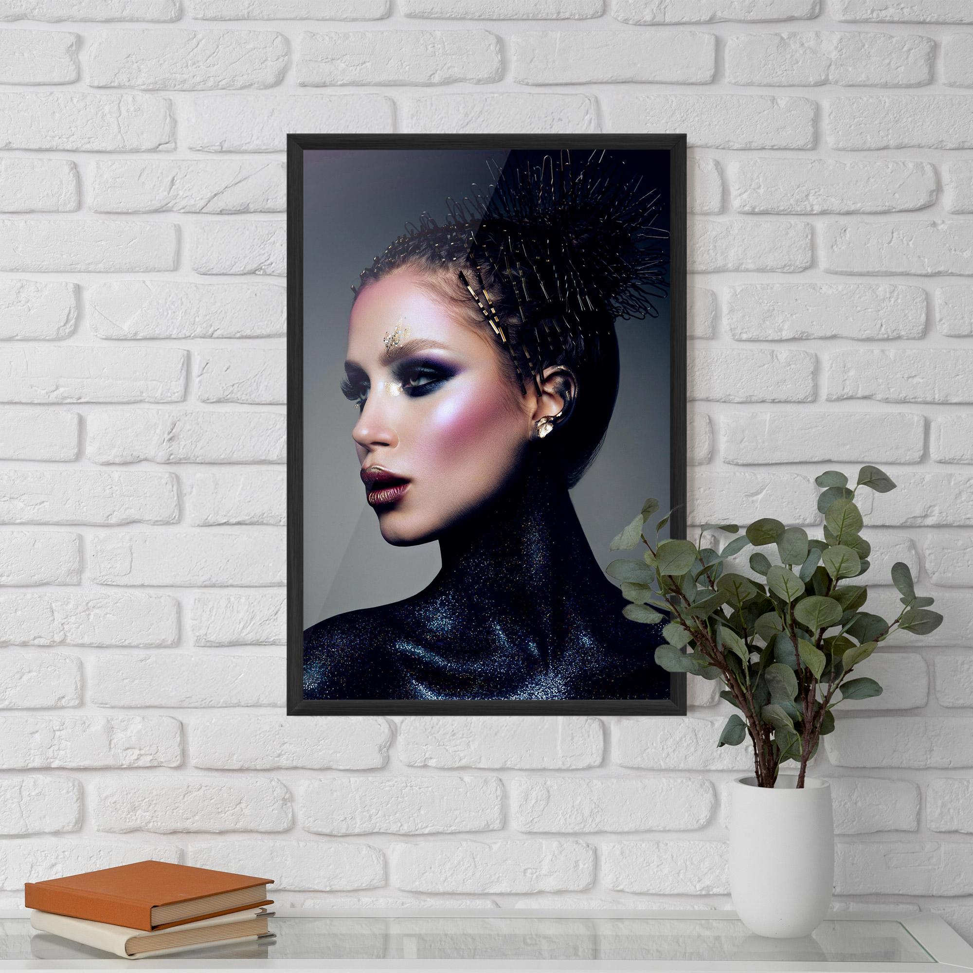 Рамкиран постер Galaxy Neck mockup 5