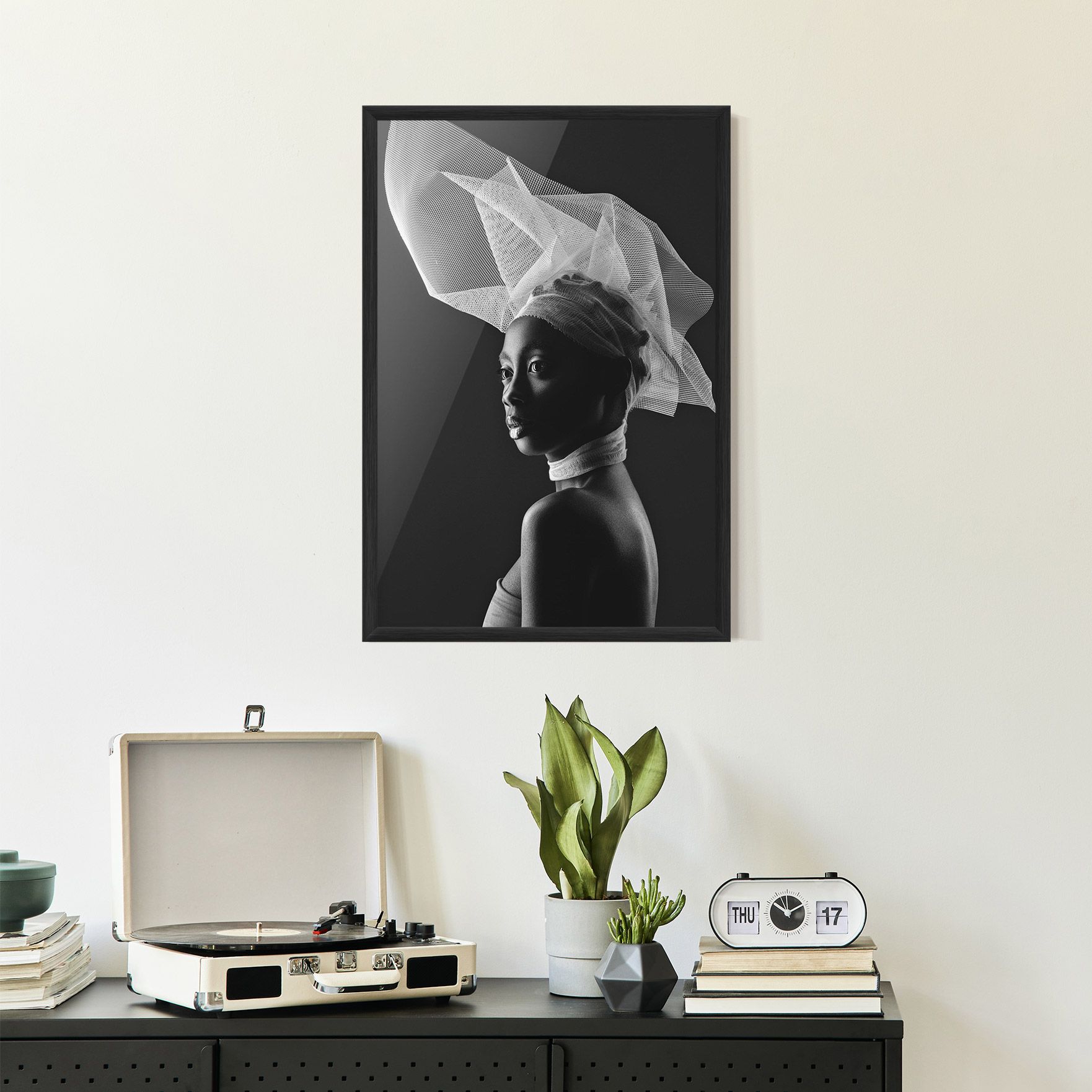 Veil Hat Woman mockup 2