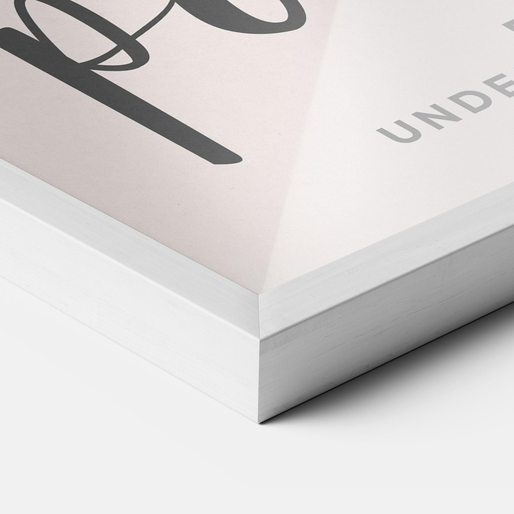 Рамкиран постер Girl Power mockup 3