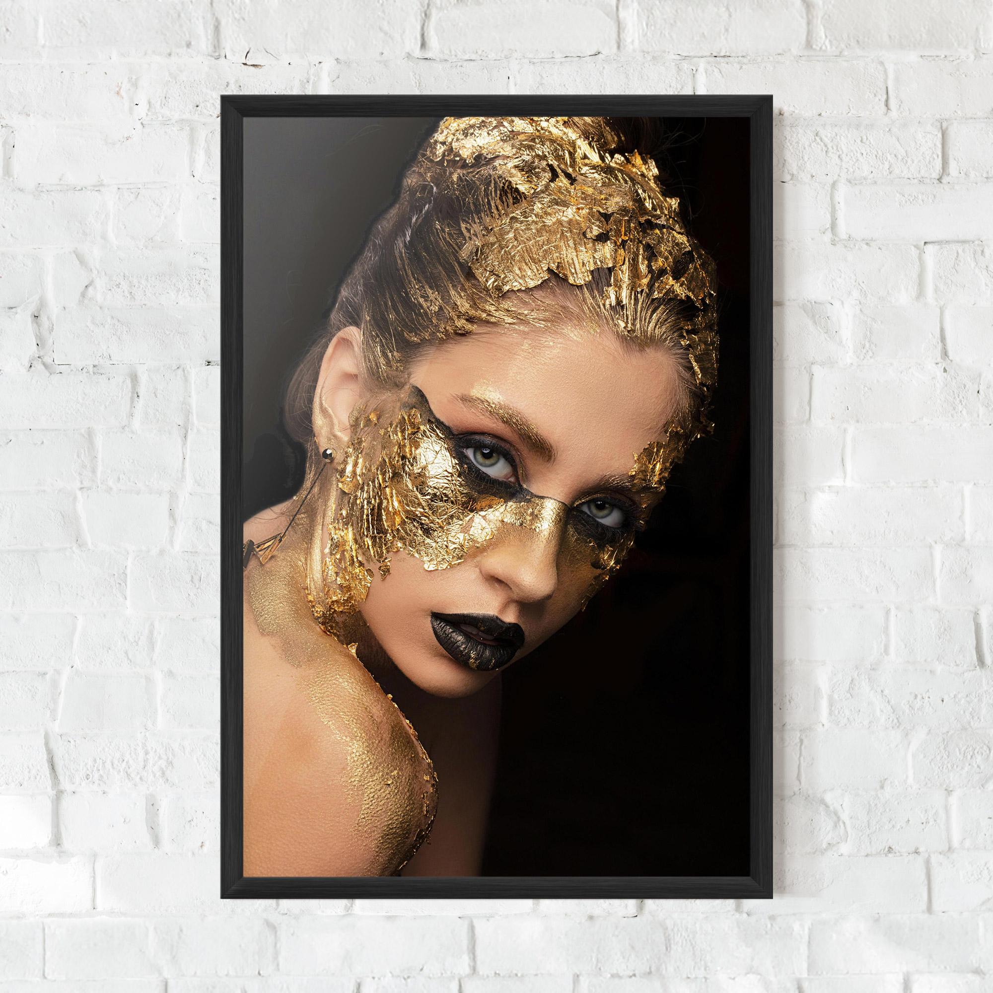 Рамкиран постер Golden Foil Face mockup 0
