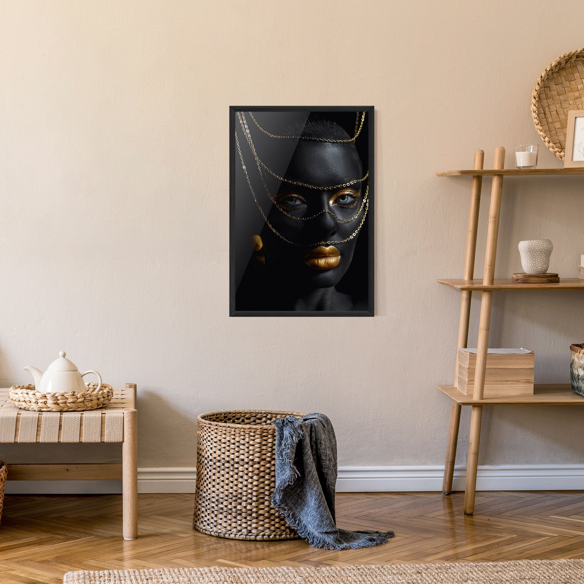 Chain Grey Eyes mockup 9