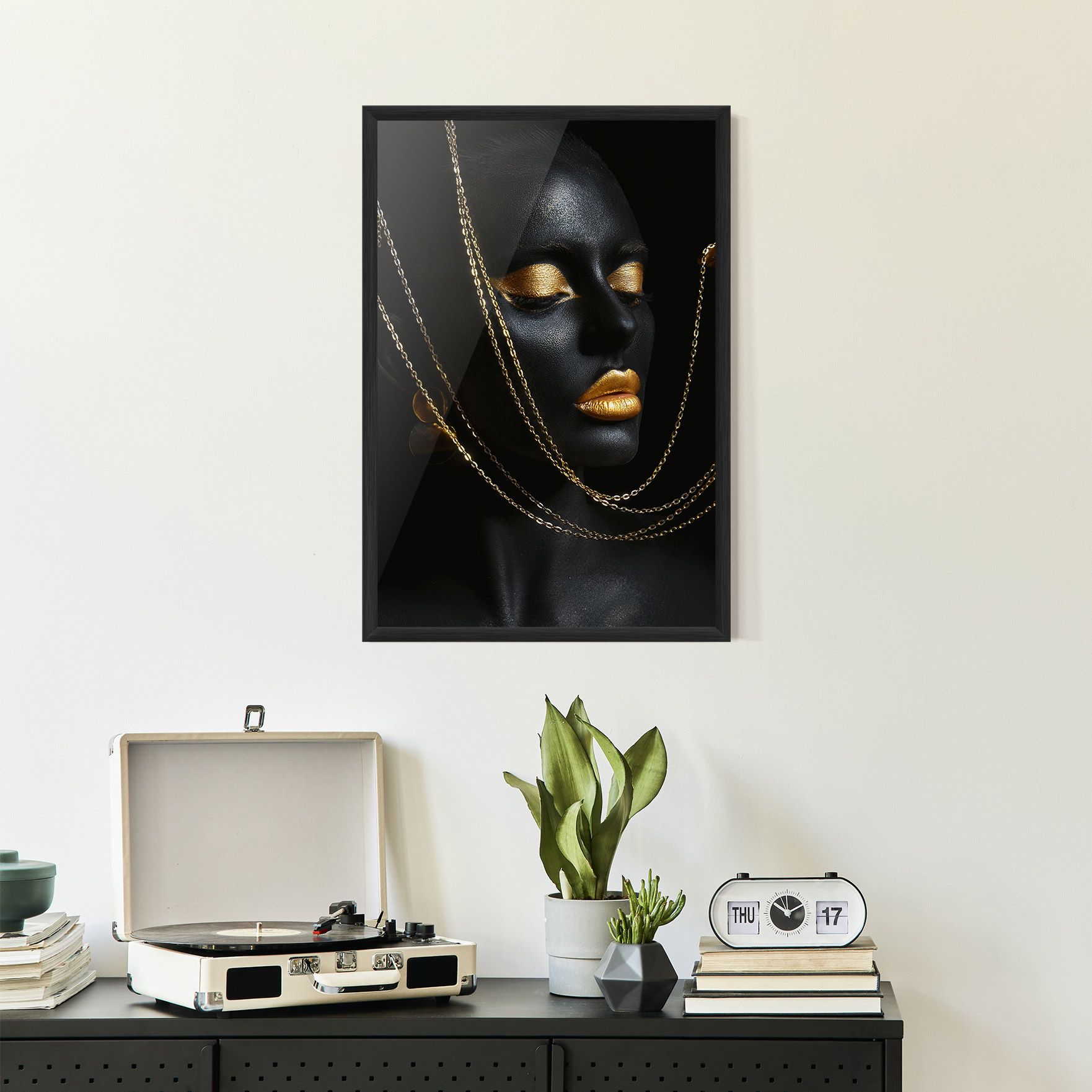 Chain Gold Lips mockup 2