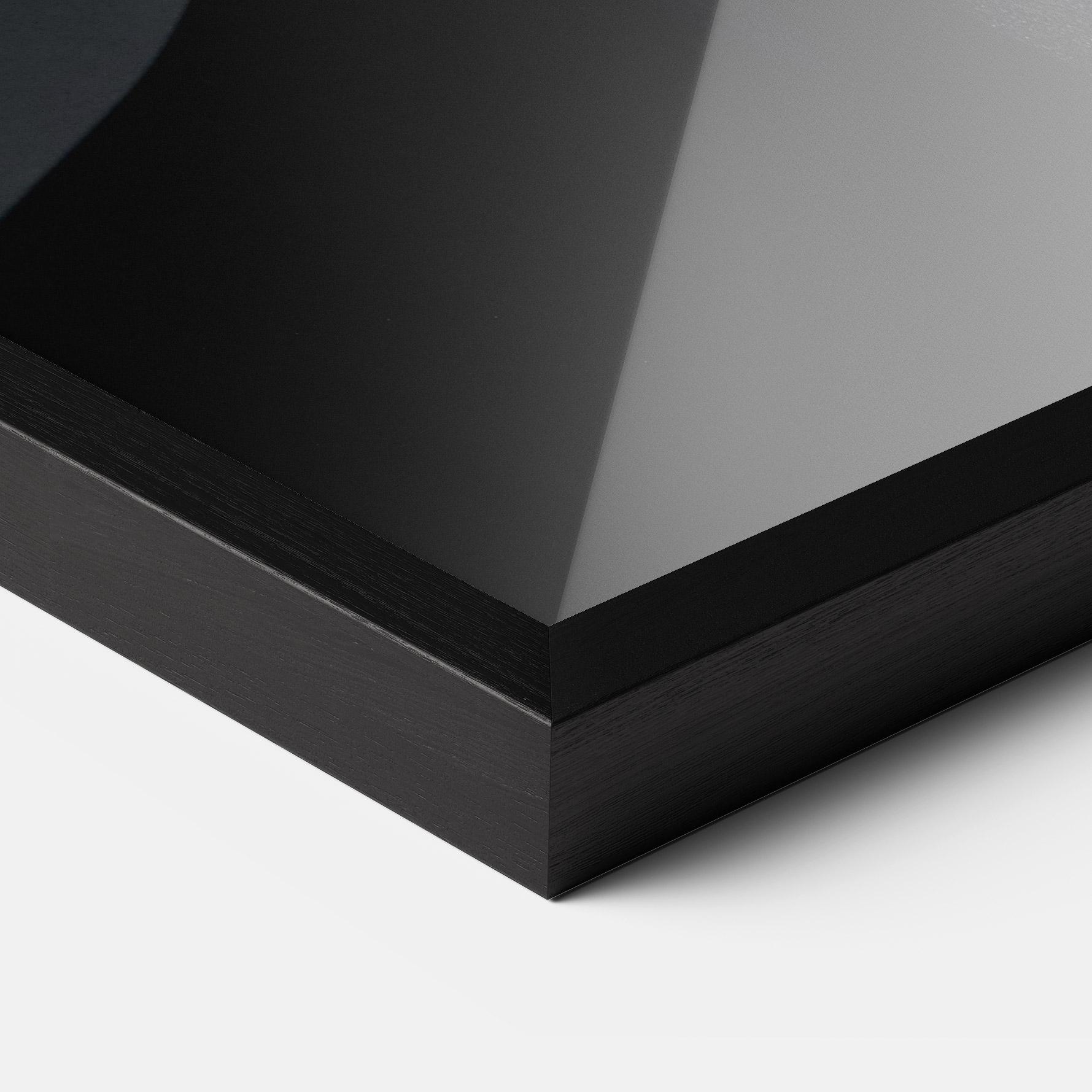 Рамкиран постер Gold Makeup Eyelids mockup 3