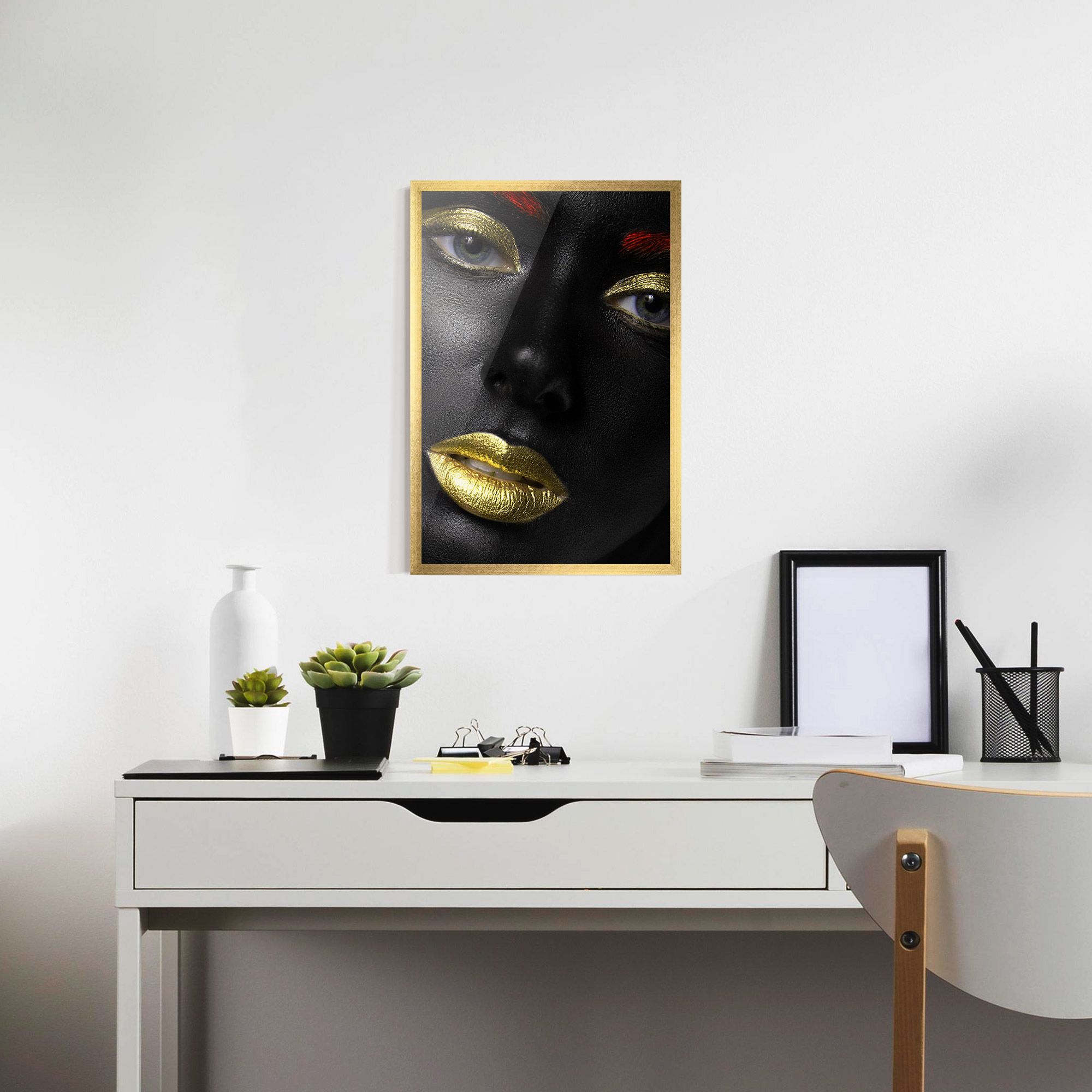 Gold Red Lips mockup 7