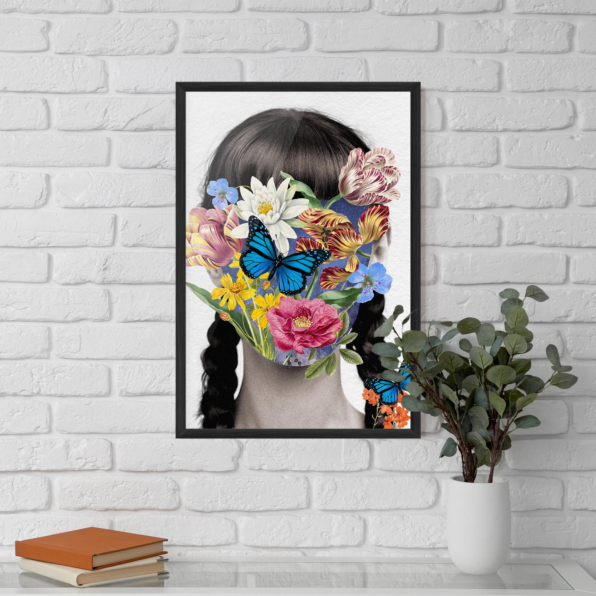 Рамкиран постер Flower Face Woman mockup 5