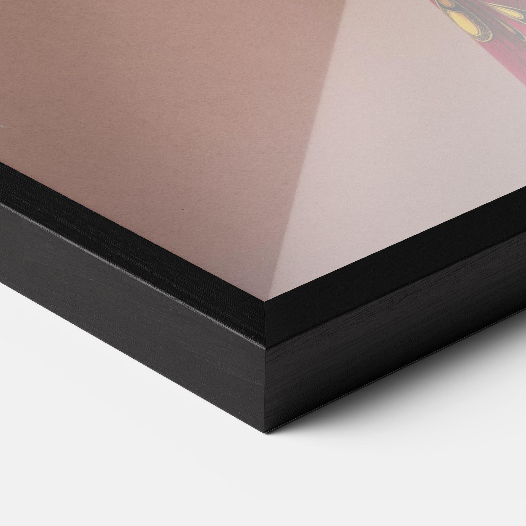 Рамкиран постер Outdoors Fashion mockup 3