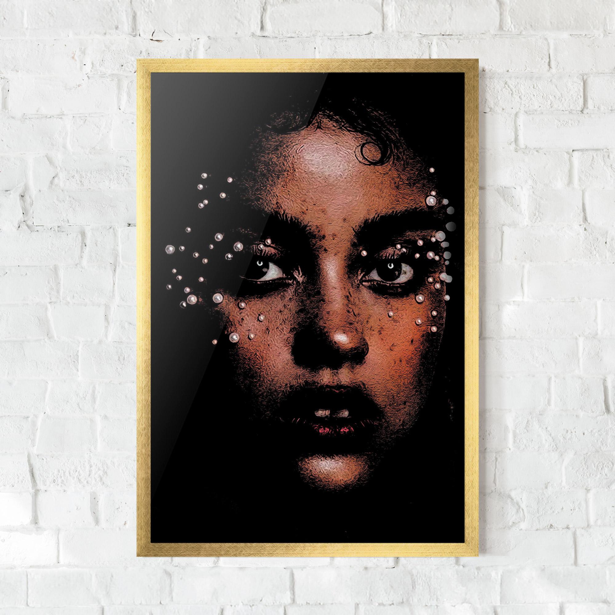 Рамкиран постер Pearl Portrait mockup 0