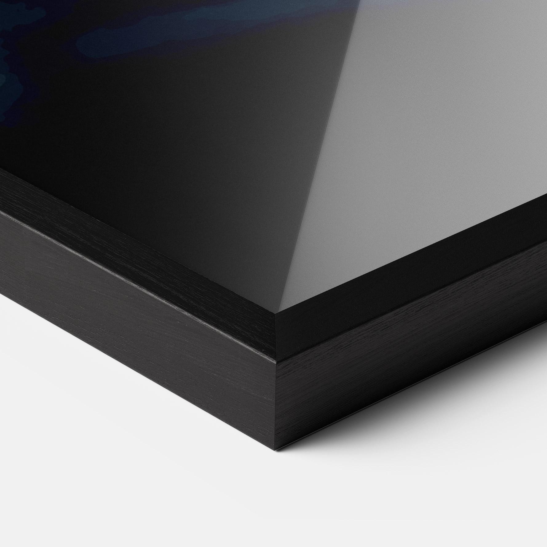 Рамкиран постер Butterfly Lady mockup 3