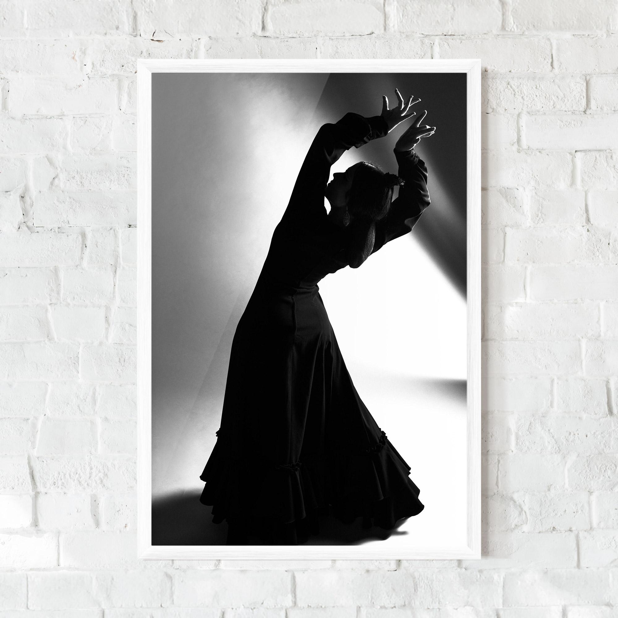 Рамкиран постер Full Shot Dancer mockup 0