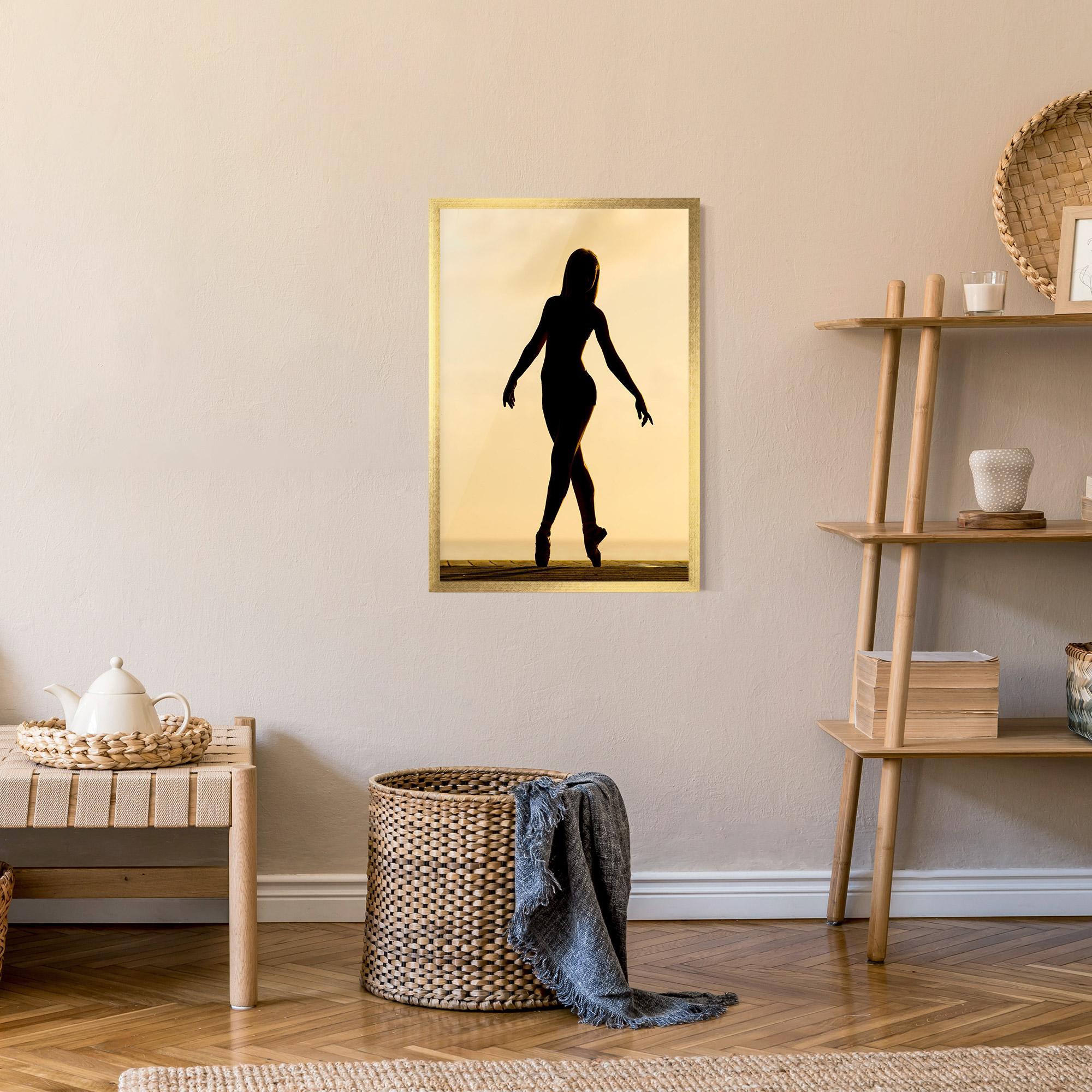 Рамкиран постер Ballet On Cream mockup 9