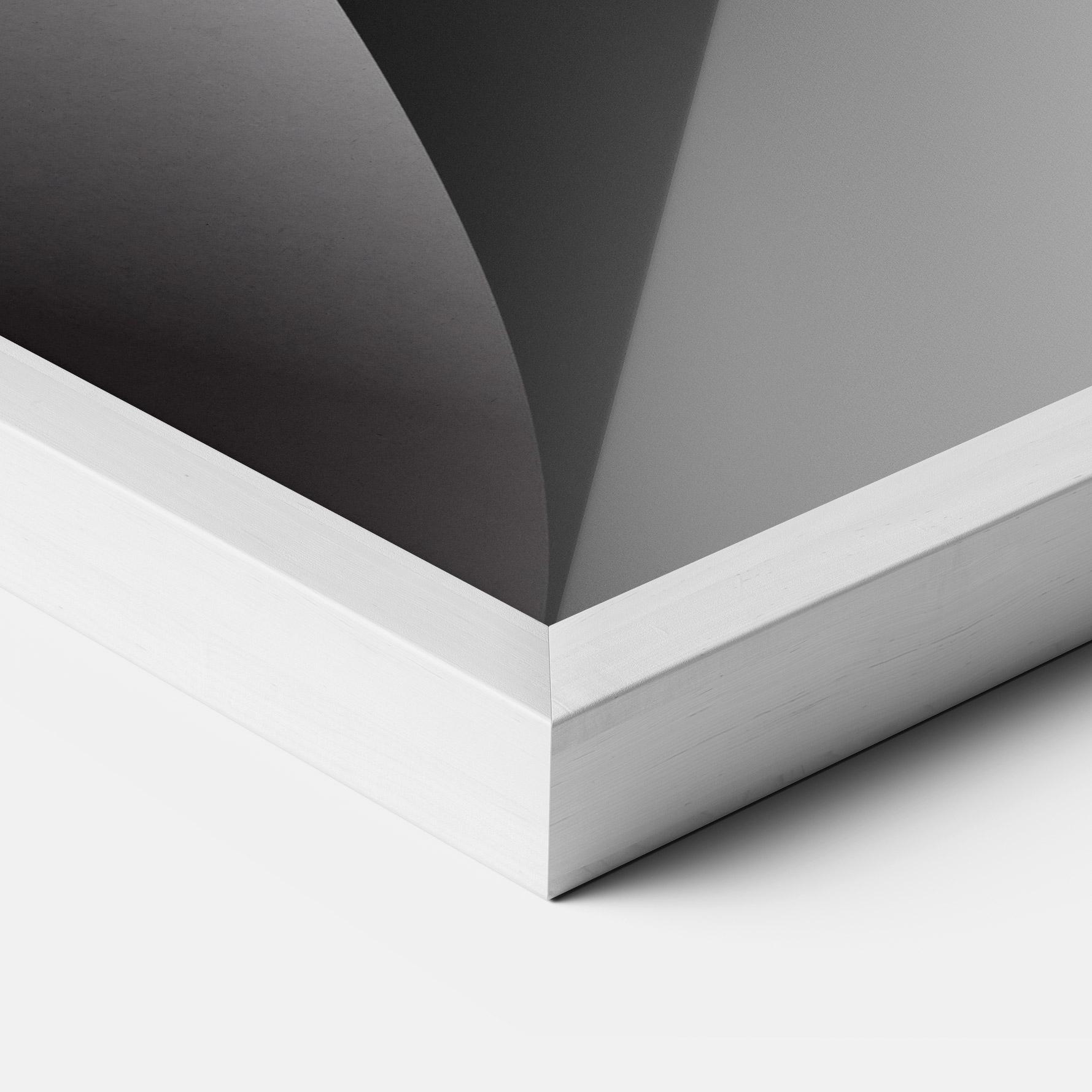 Рамкиран постер Big Hat Lady mockup 3