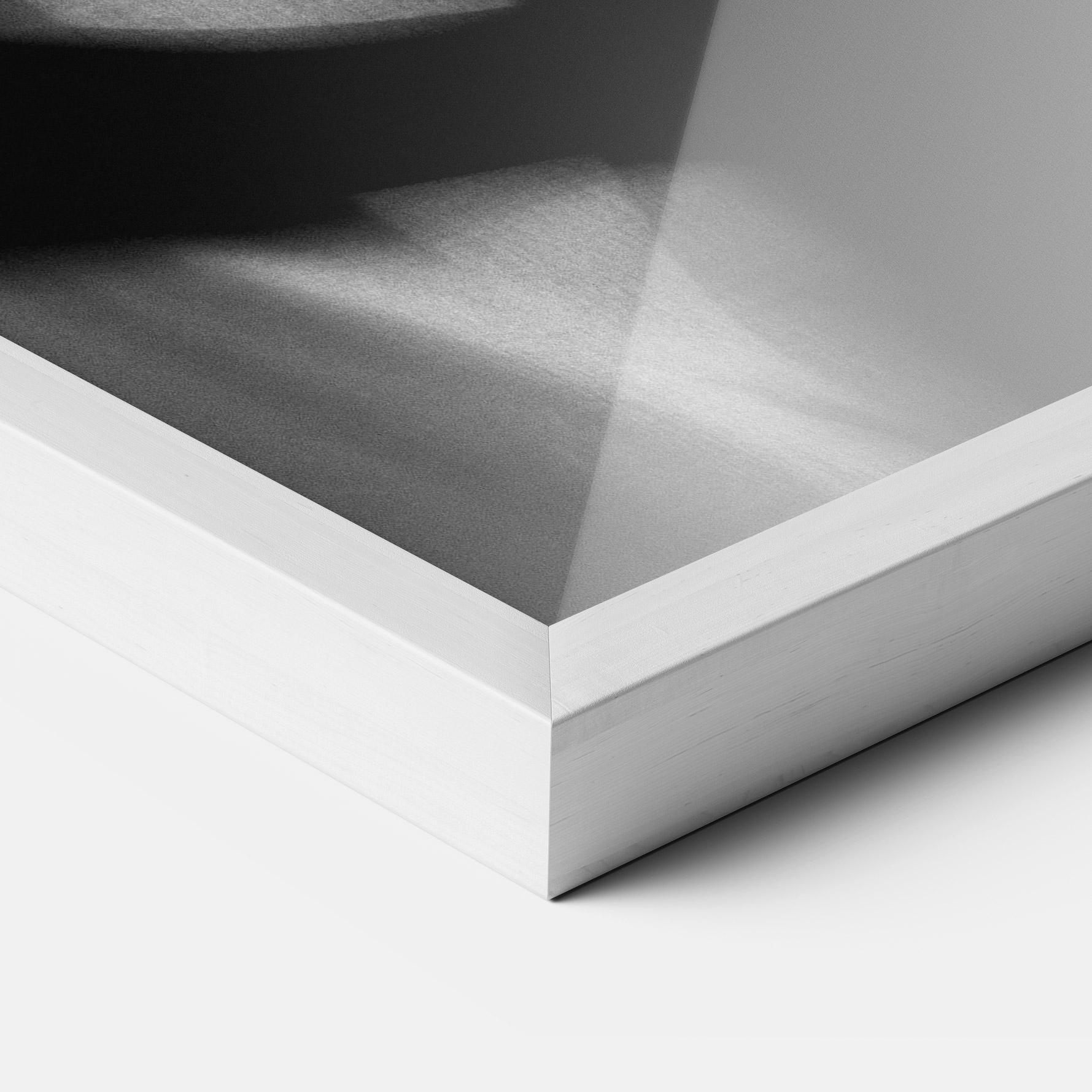 Рамкиран постер Blurred Girl mockup 3